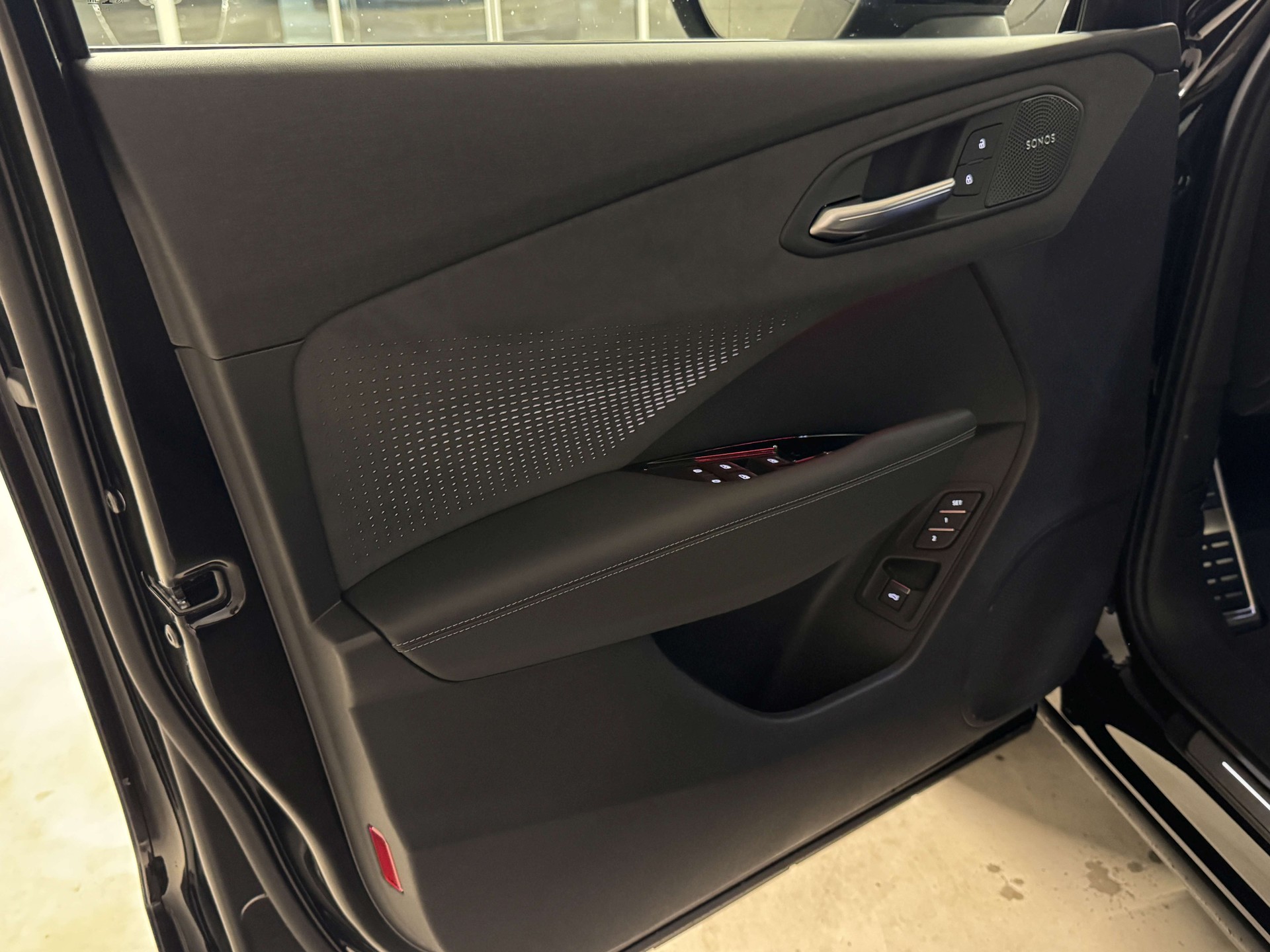 AUDI Q3 SUV TFSI quattro 150 kW S tronic-image-10
