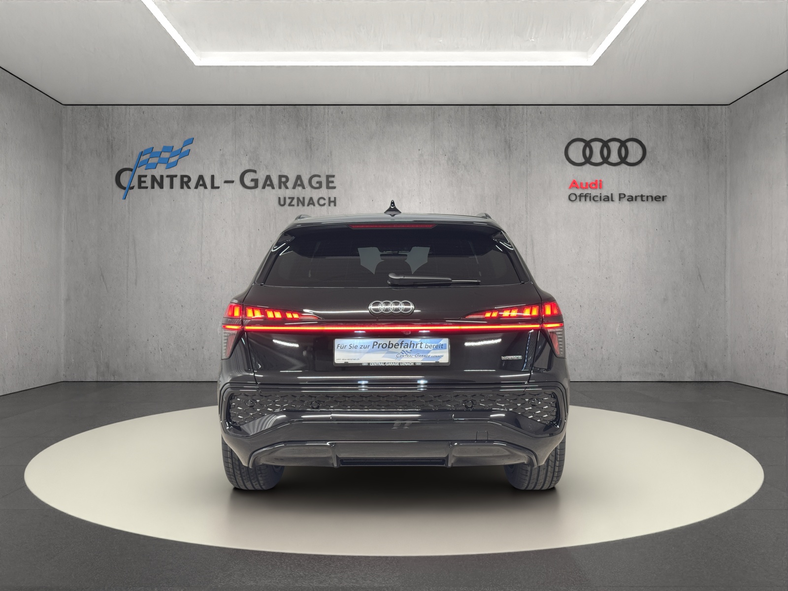 AUDI Q3 SUV TFSI quattro 150 kW S tronic-image-3