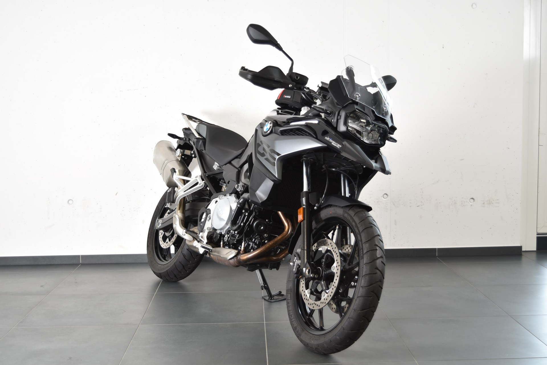 BMW F 750 GS-showroom-element-2