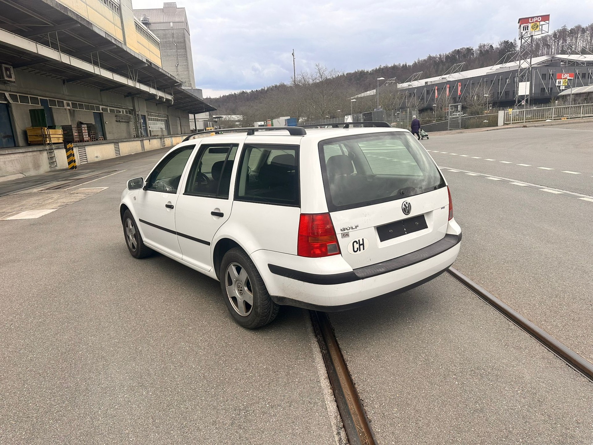 VW Golf Variant 1.6 16V-image-3
