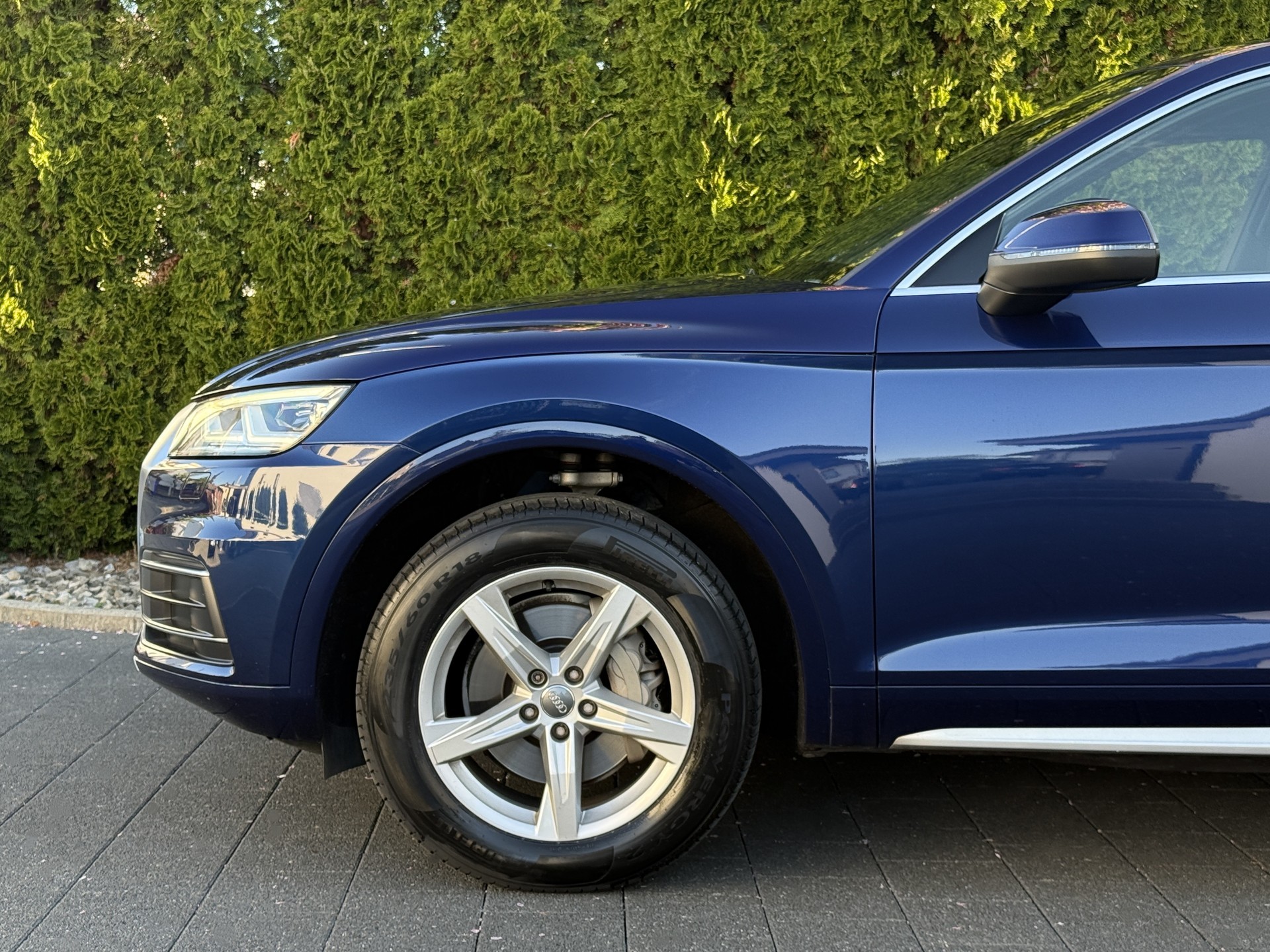 AUDI Q5 2.0 TDI sport quattro S-tronic-image-6