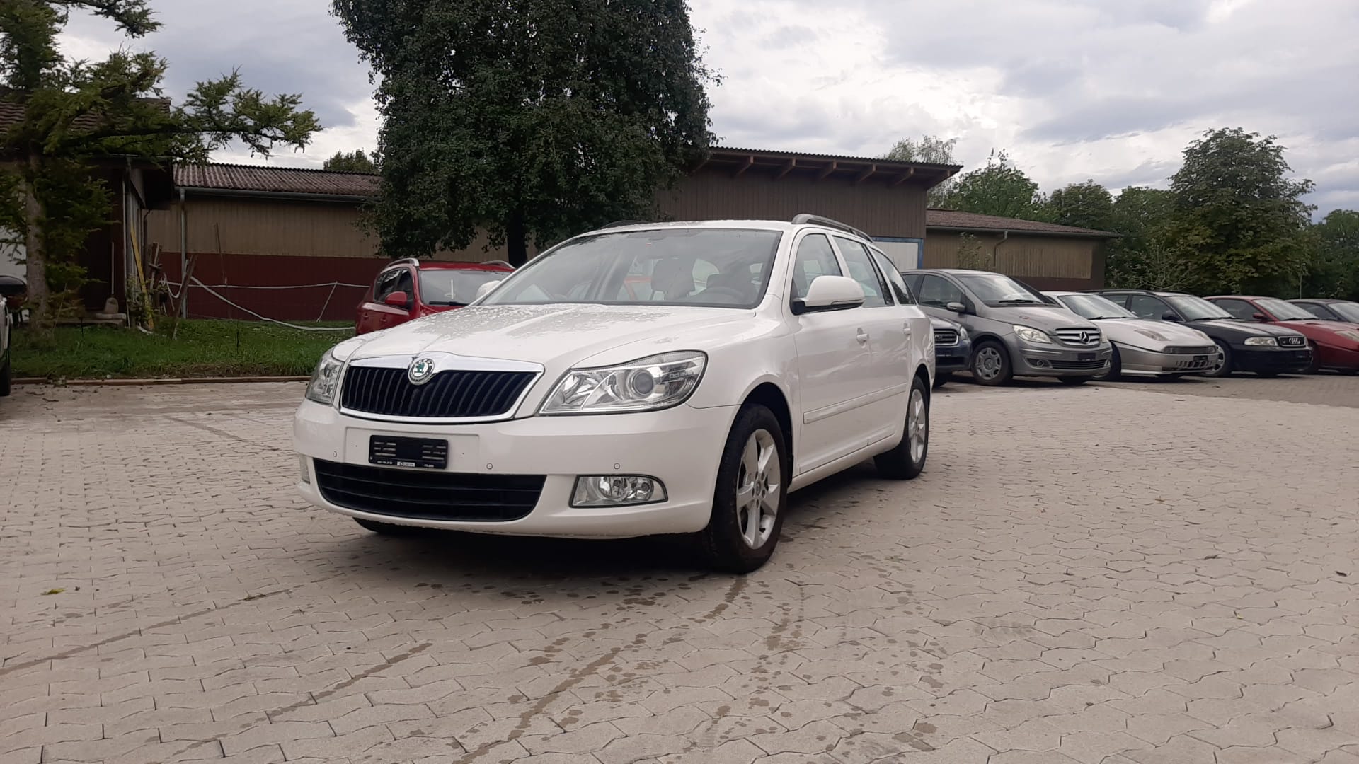 SKODA Octavia Combi 1.8 TSI Elegance DSG