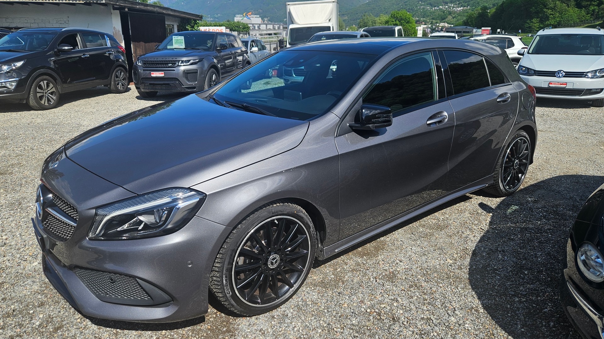 MERCEDES-BENZ A 220 AMG Line 4Matic 7G-DCT-image-1