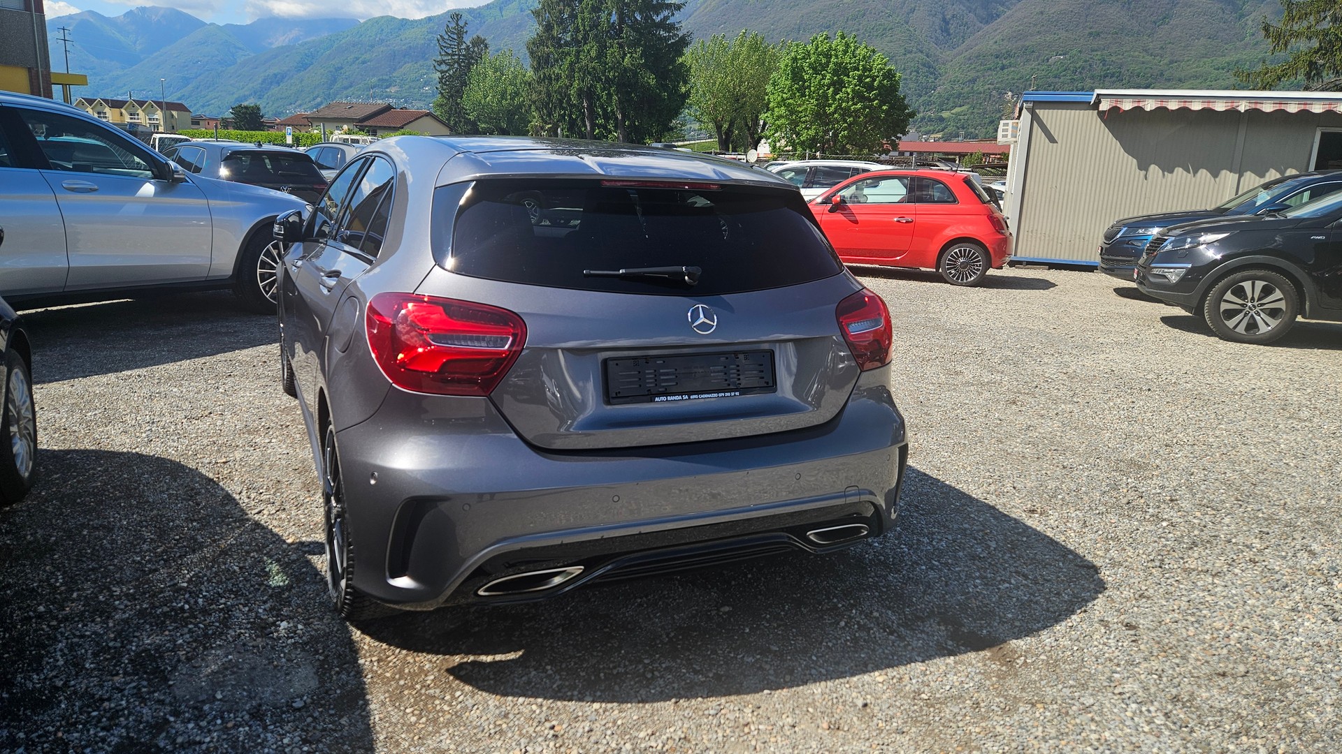 MERCEDES-BENZ A 220 AMG Line 4Matic 7G-DCT-image-2