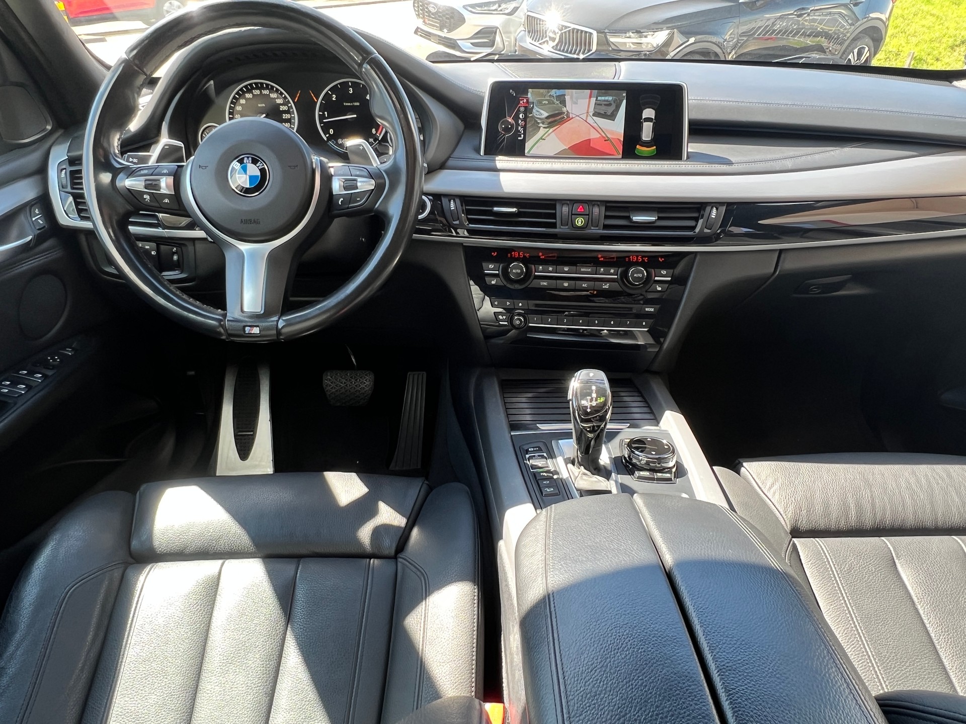 BMW X5 xDrive 40d Steptronic-image-13