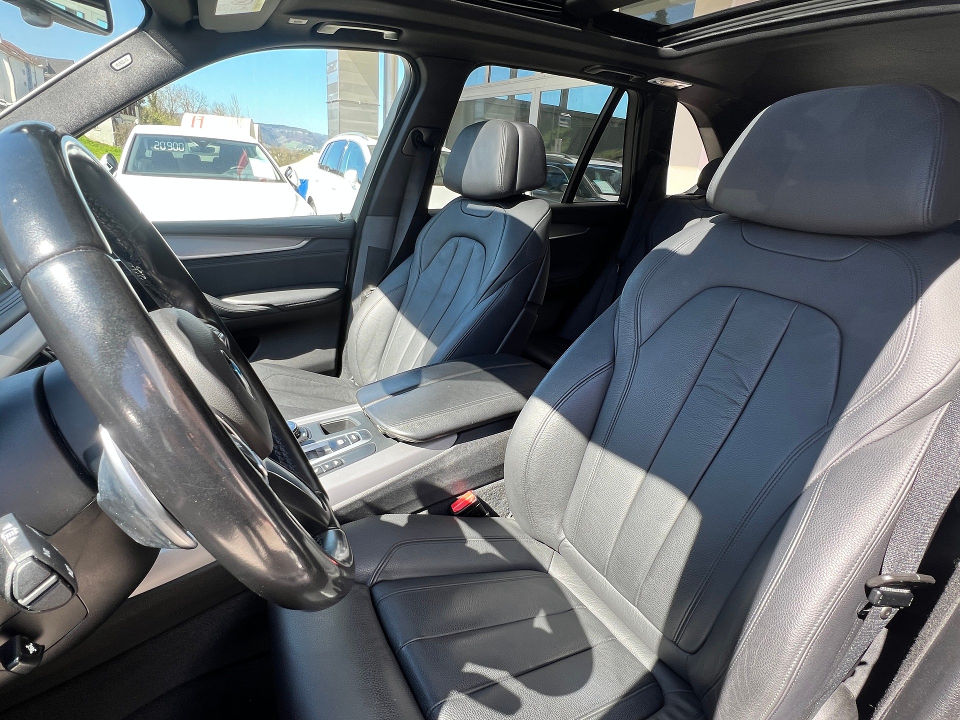 BMW X5 xDrive 40d Steptronic-image-16