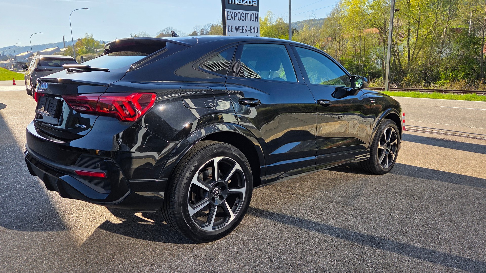AUDI Q3 Sportback 40 TFSI S line quattro S-tronic-image-4
