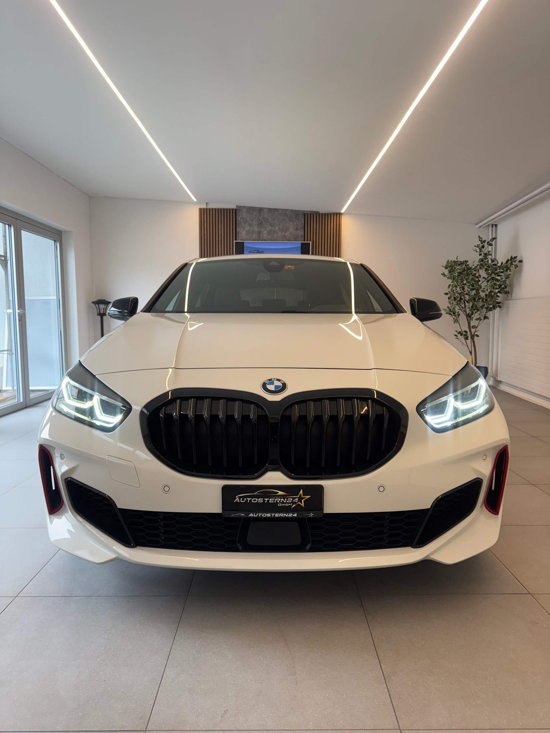 BMW 128ti Steptronic*CH-Fahrzeug*-image-2