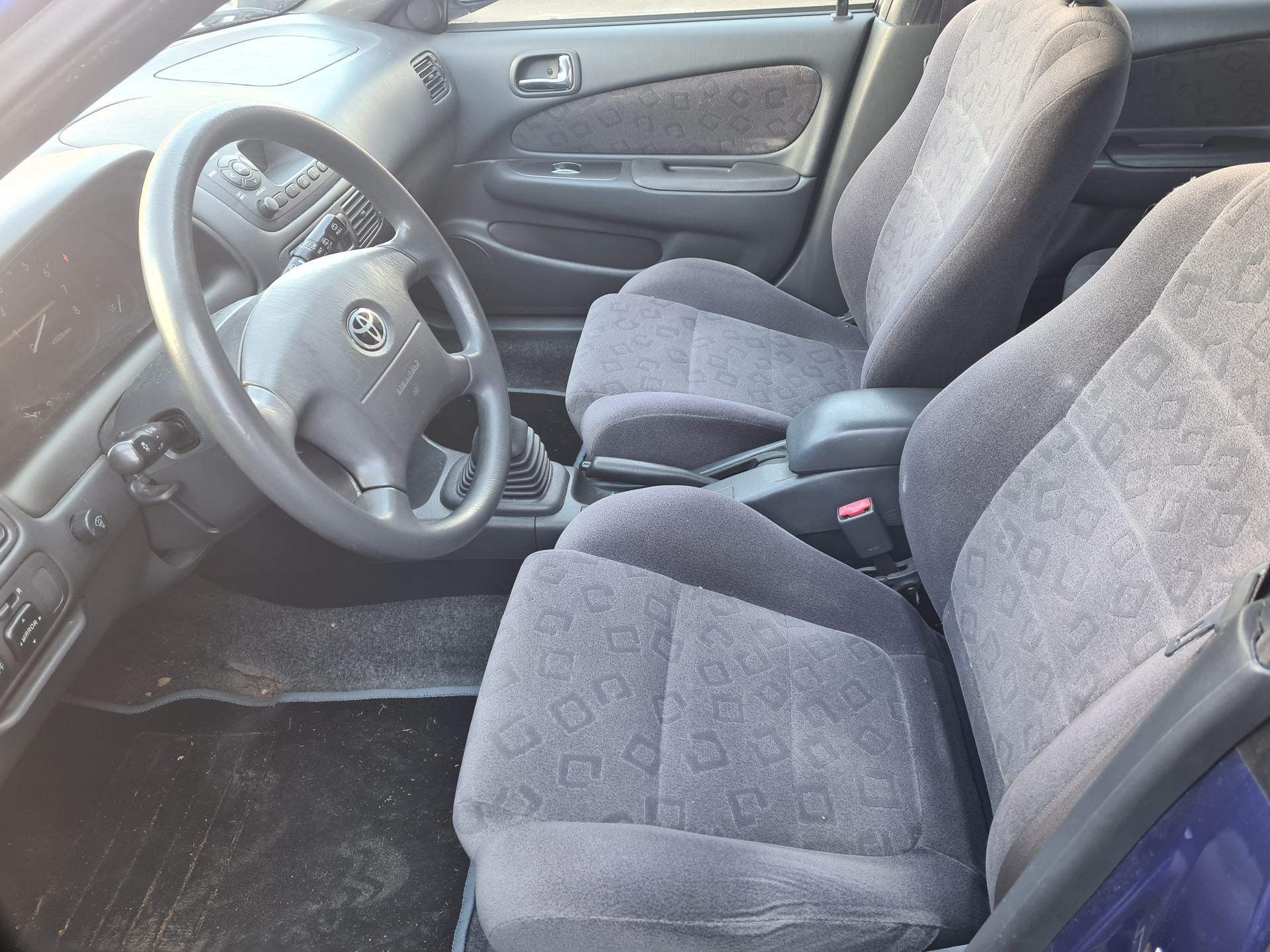 TOYOTA Corolla Sportswagon 1.6 Linea Sol plus-image-1