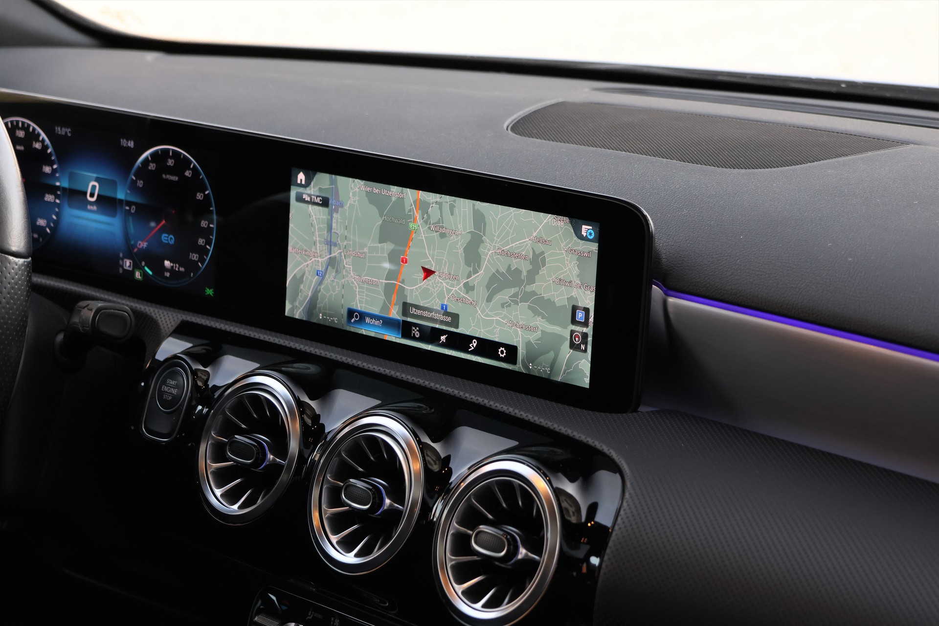 MERCEDES-BENZ A 250e AMG Line 8G-DCT (CH)-image-18