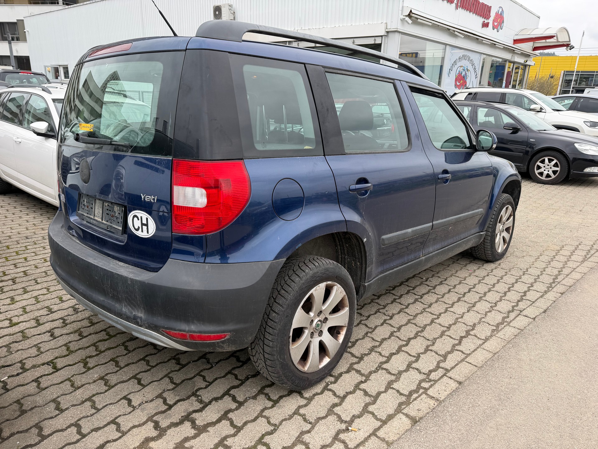 SKODA Yeti 1.8 TSI Entry 4x4-image-2
