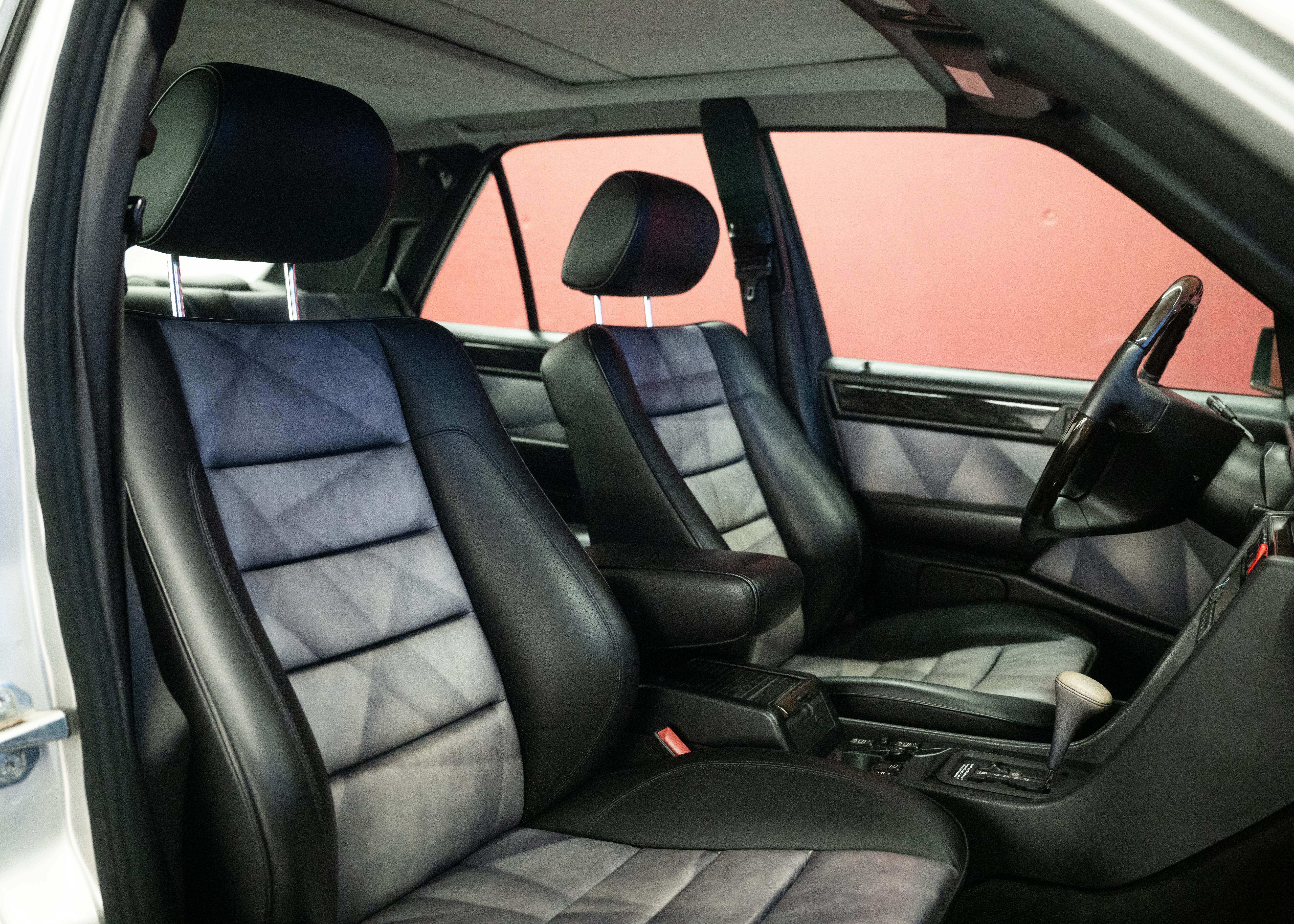 Image MERCEDES-BENZ E-500 E 500 Limited (German car, 100% original, mint condition, 1st paint, full service history)