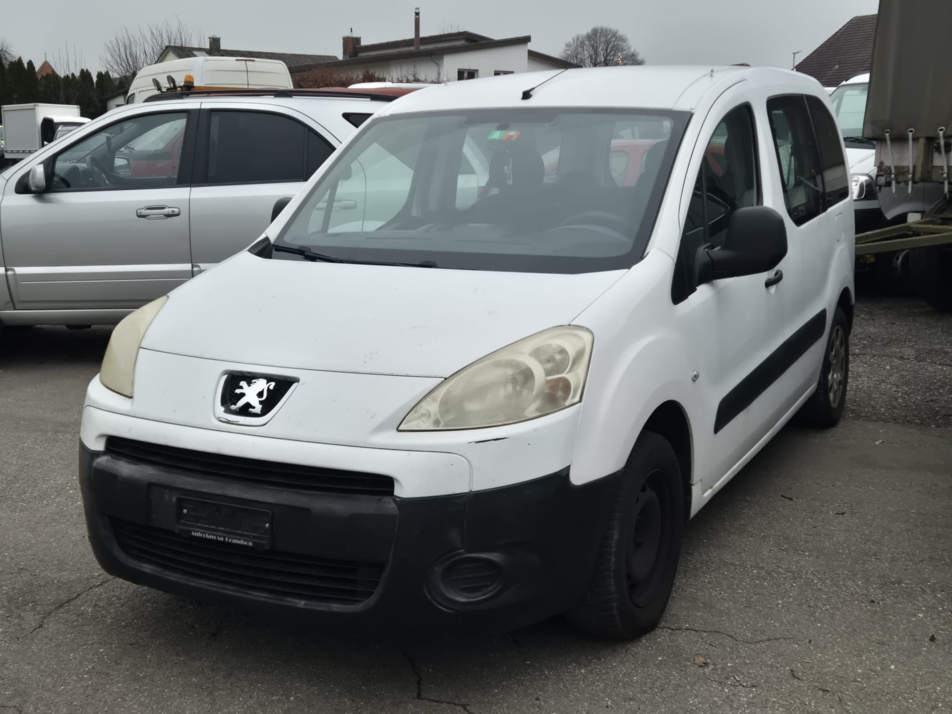 PEUGEOT Partner 1.6 Urban-image-0