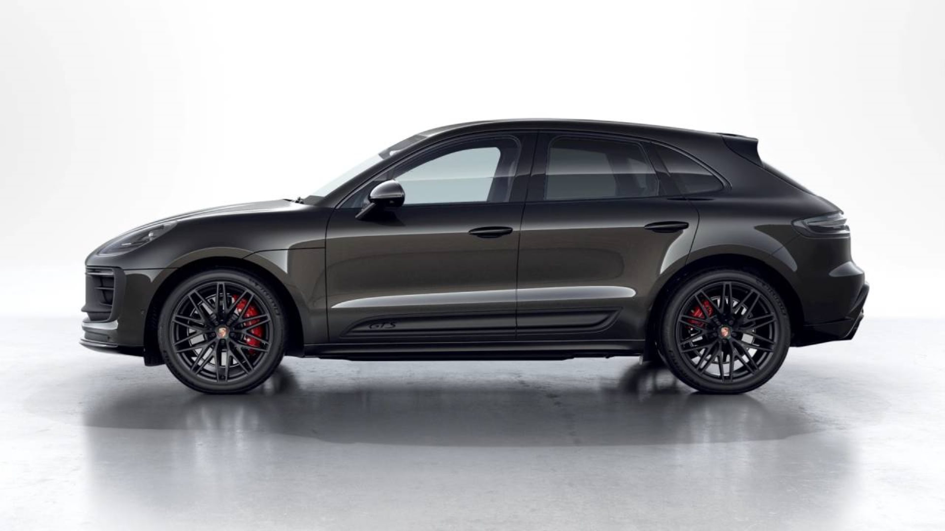 PORSCHE Macan GTS-showroom-element-1