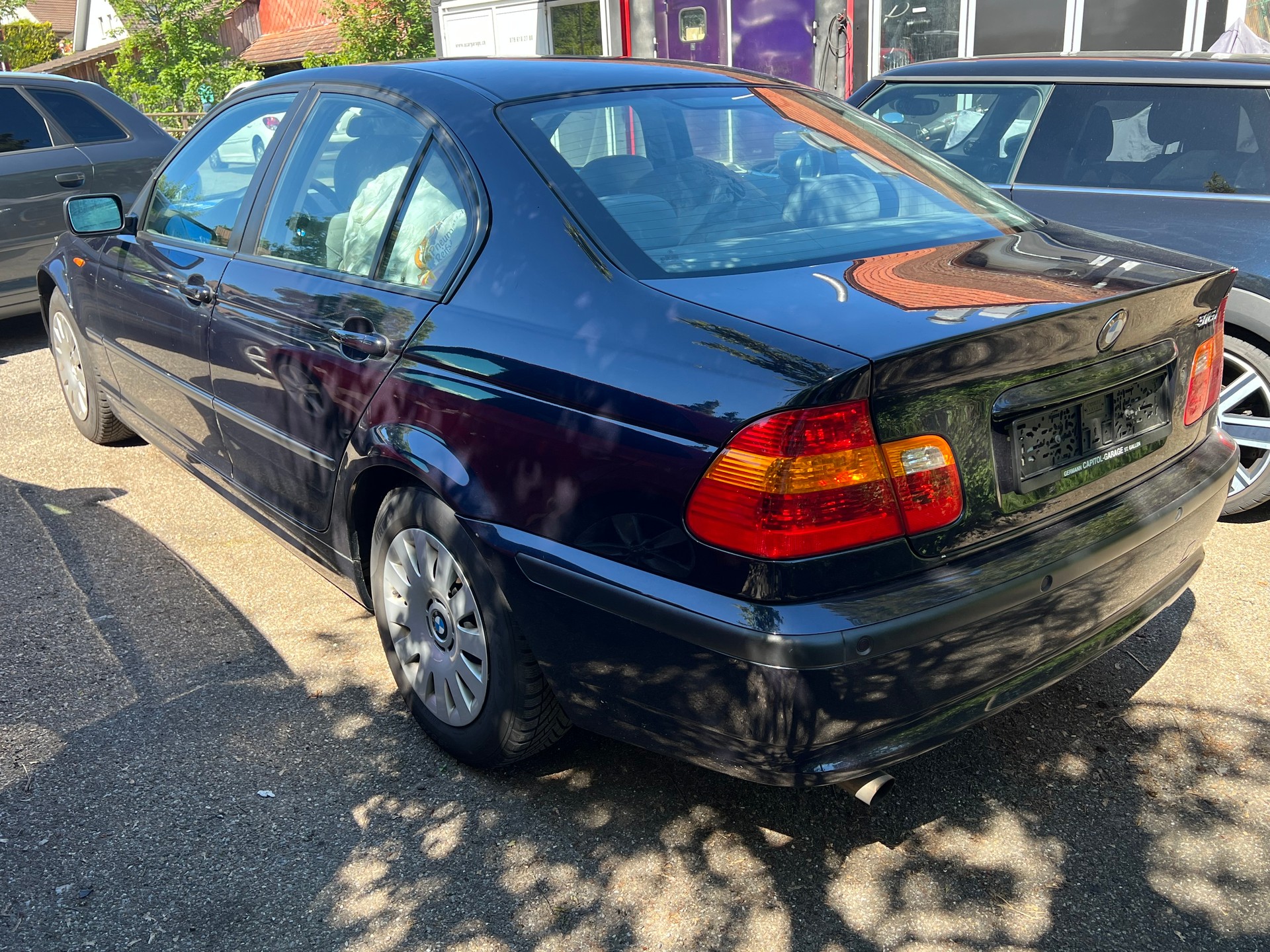 BMW 316i Advantage-image-1