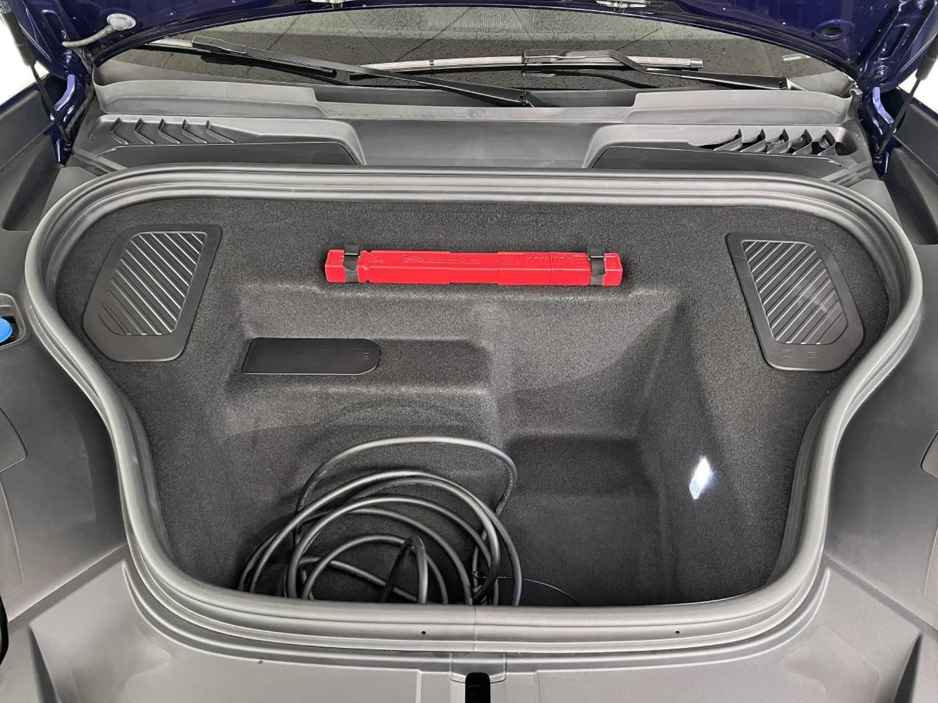 PORSCHE Macan 4-image-13