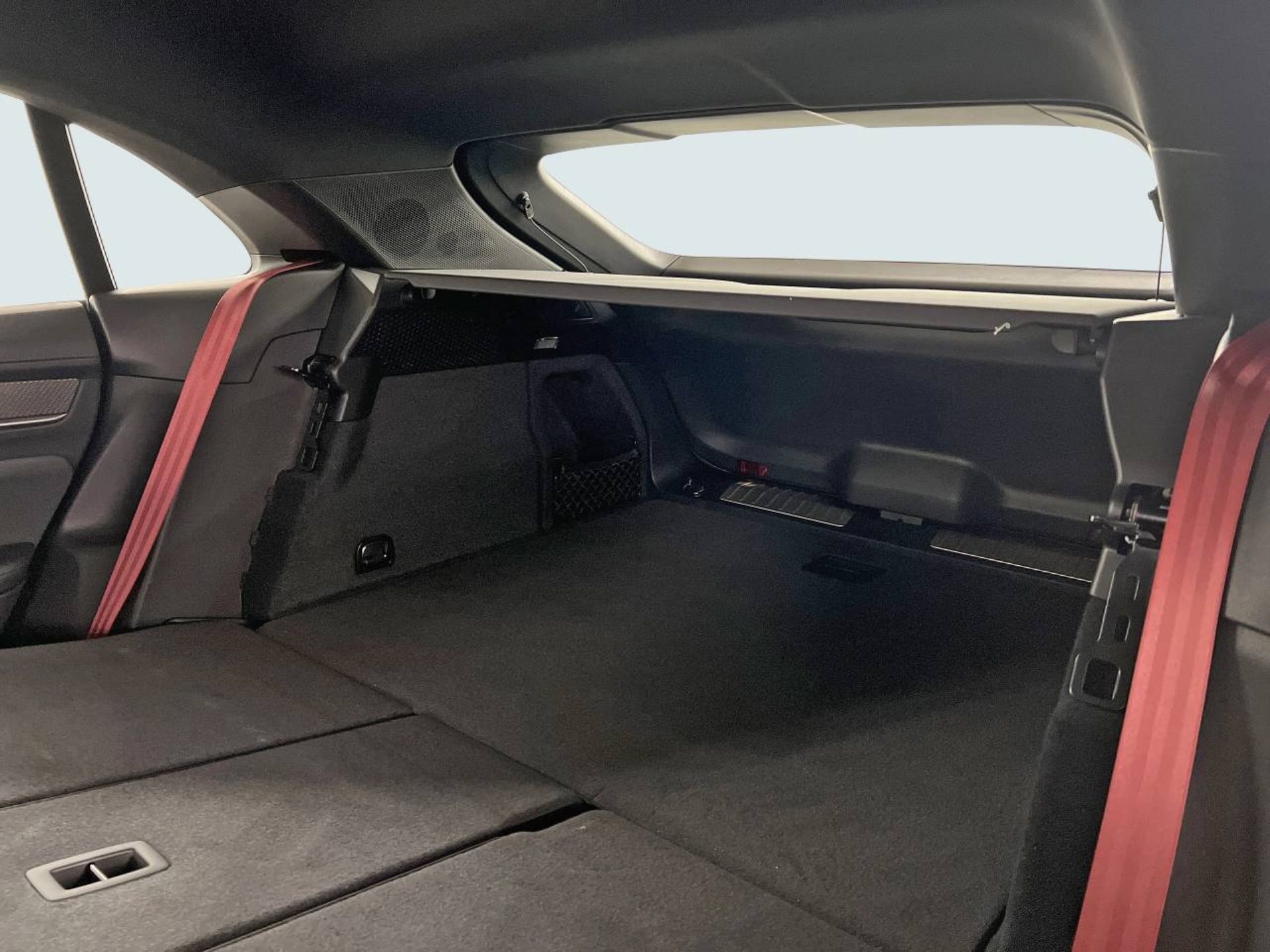 PORSCHE Macan 4-image-26