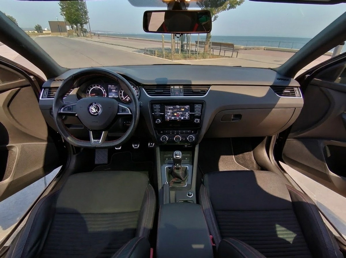 SKODA 2.0 TDI 184 RS-image-4