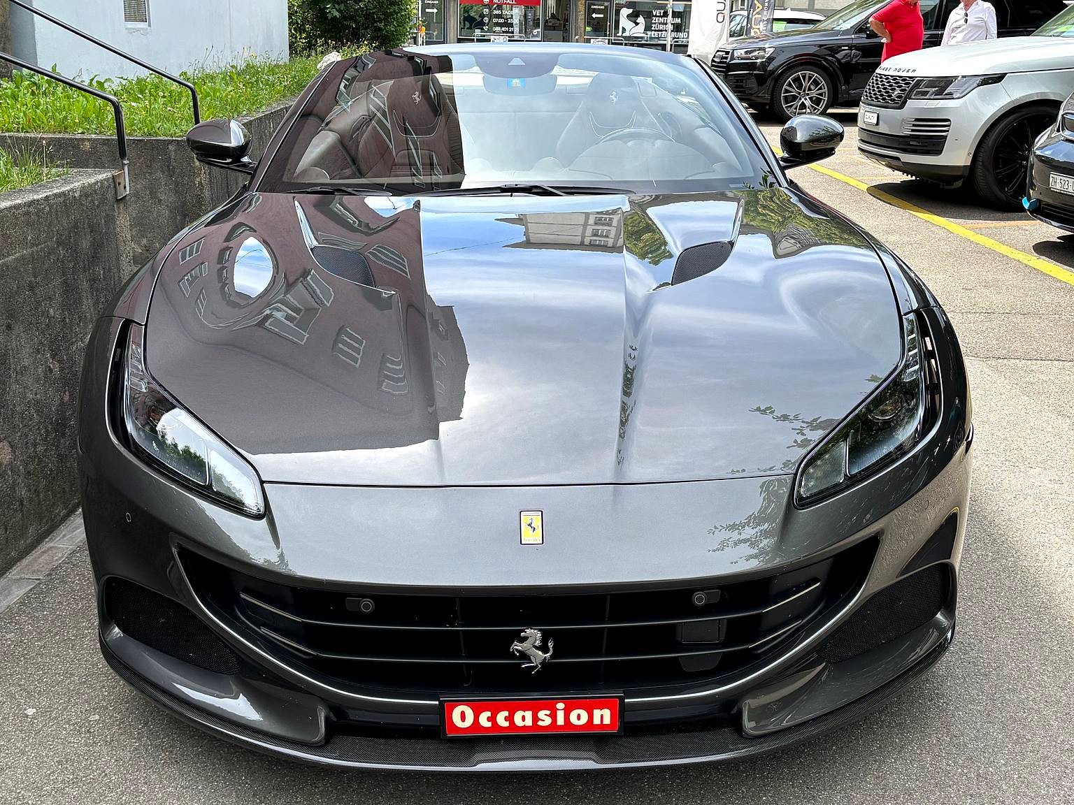 FERRARI Portofino M-image-1