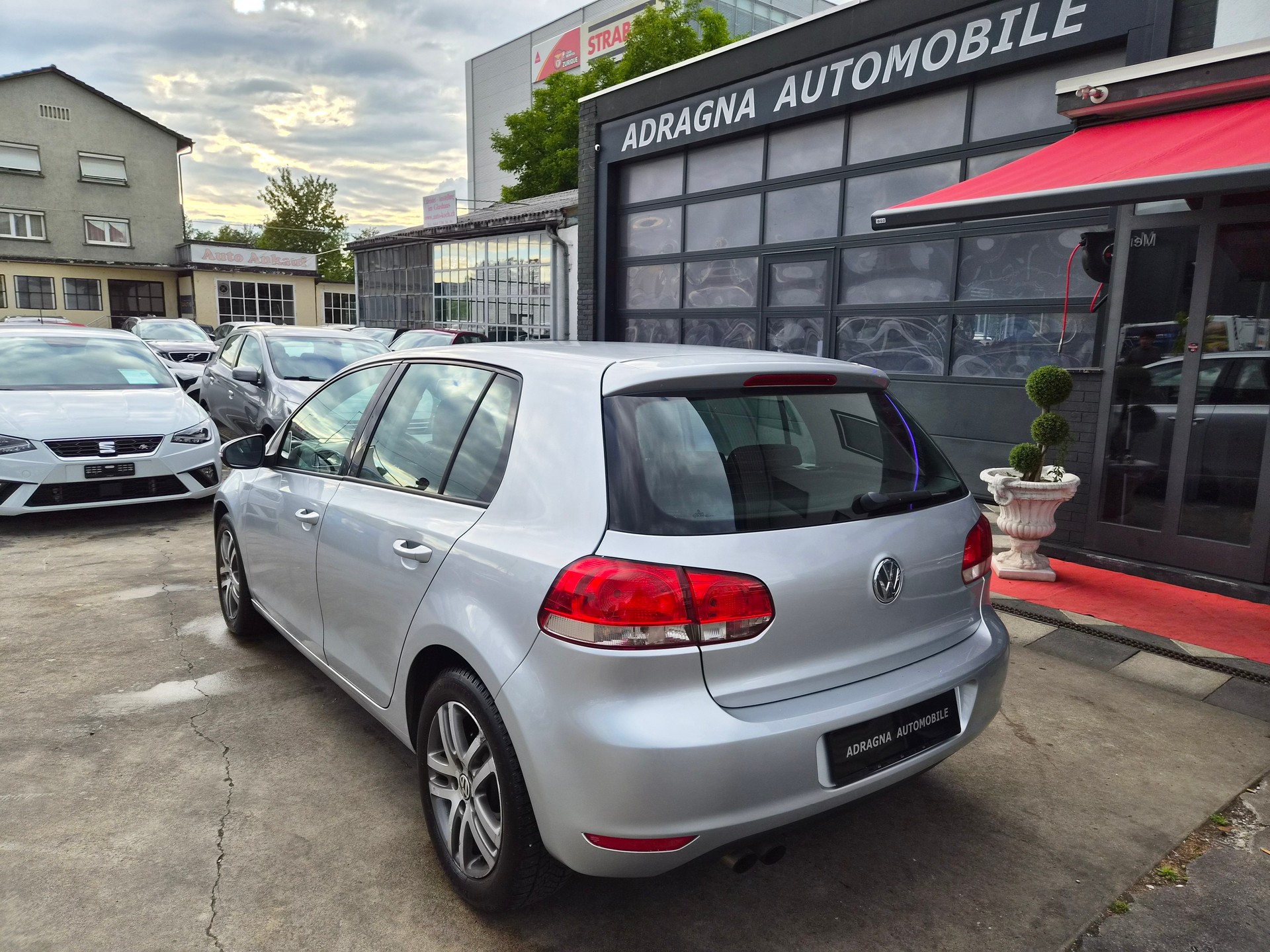 VW Golf 1.4 TSI Trendline DSG-image-4