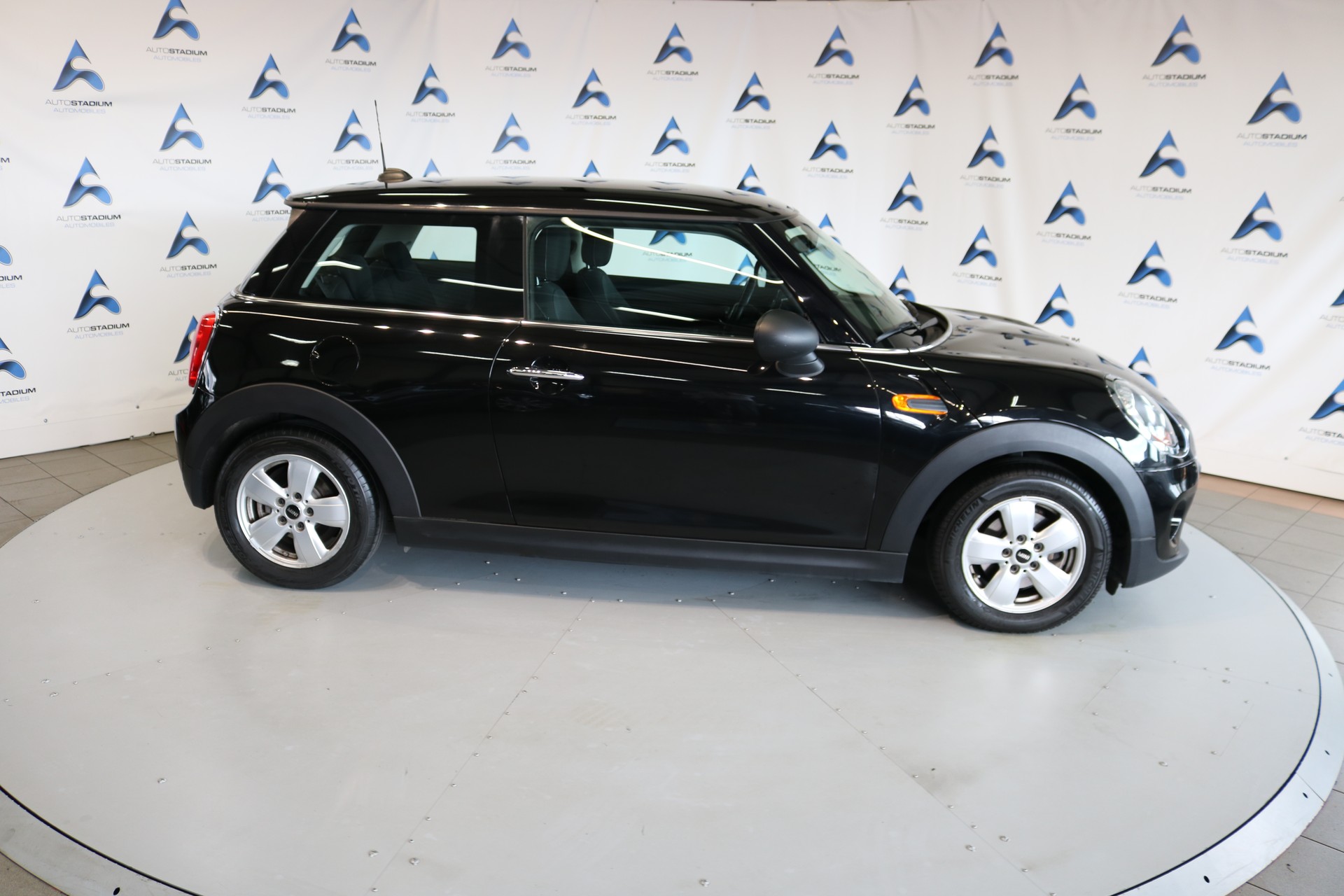 MINI One First-image-19