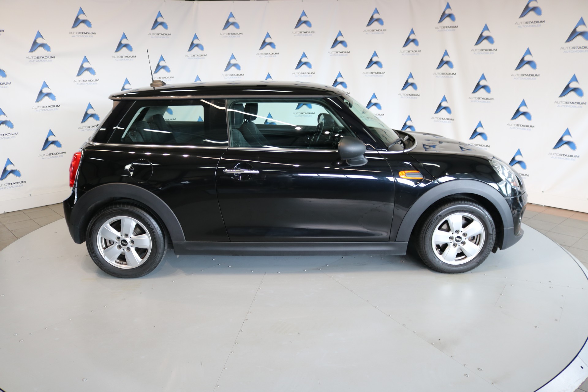 MINI One First-image-38