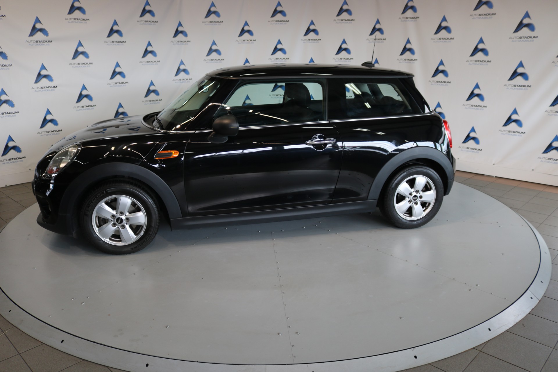 MINI One First-image-5