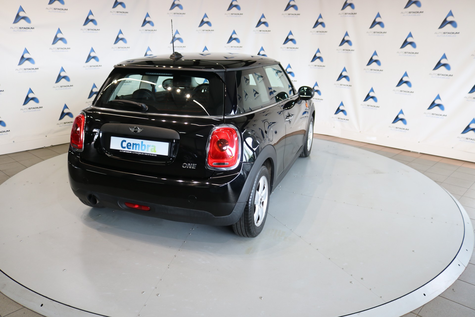 MINI One First-image-12