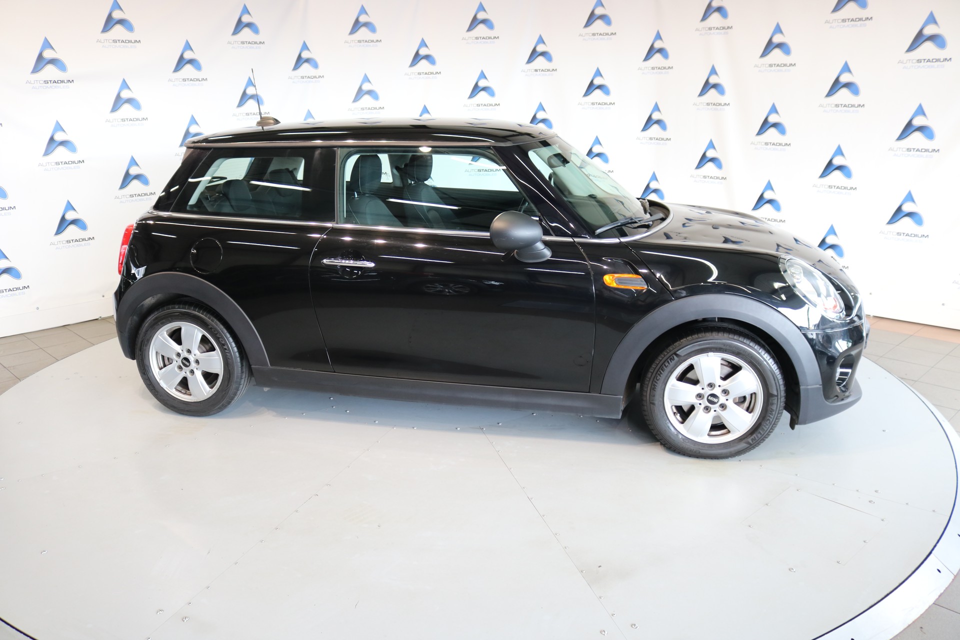 MINI One First-image-39