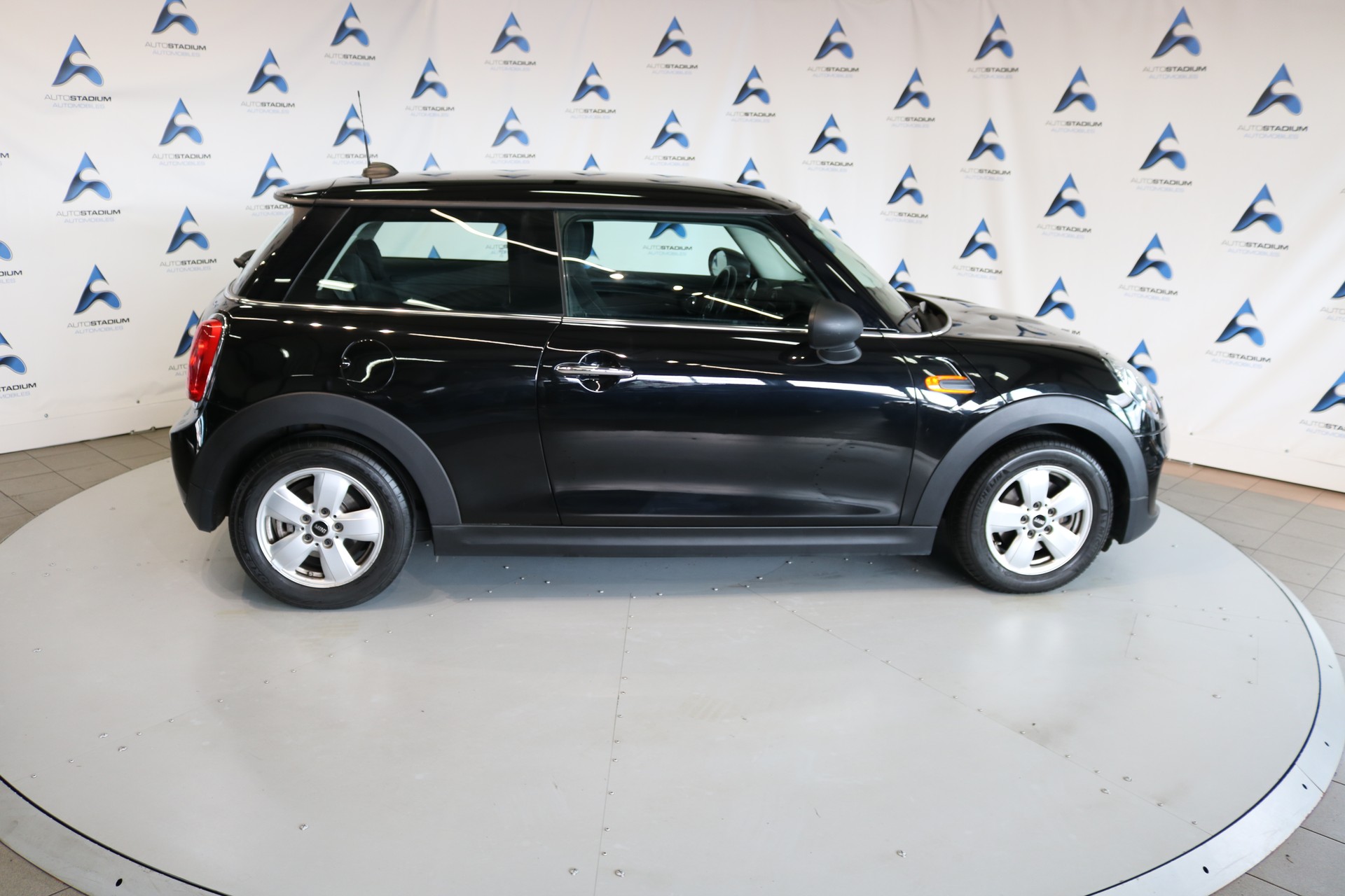 MINI One First-image-18