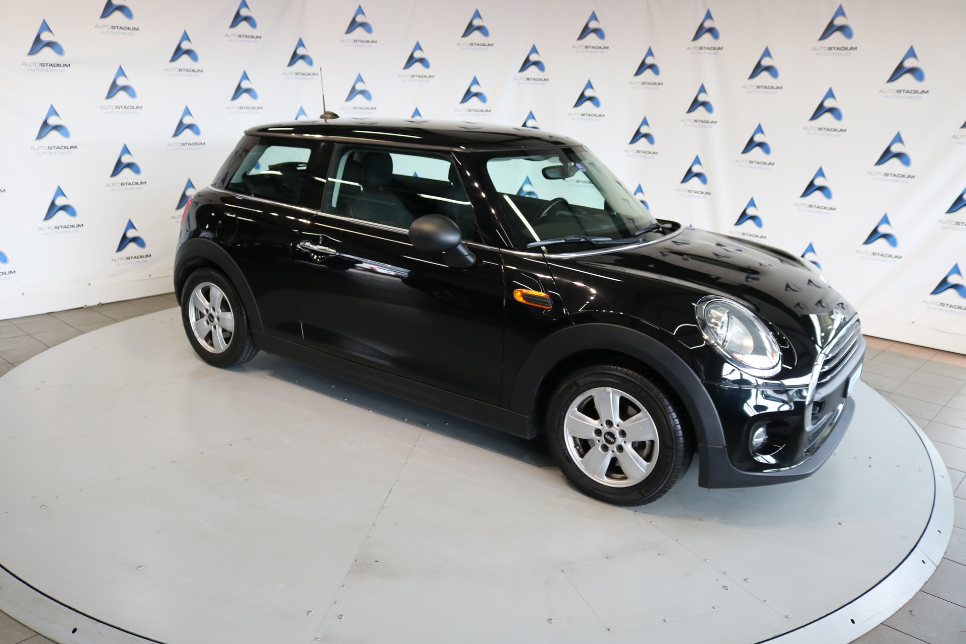 MINI One First-image-21