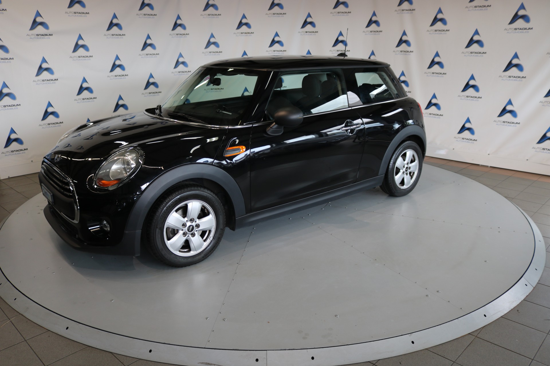 MINI One First-image-49