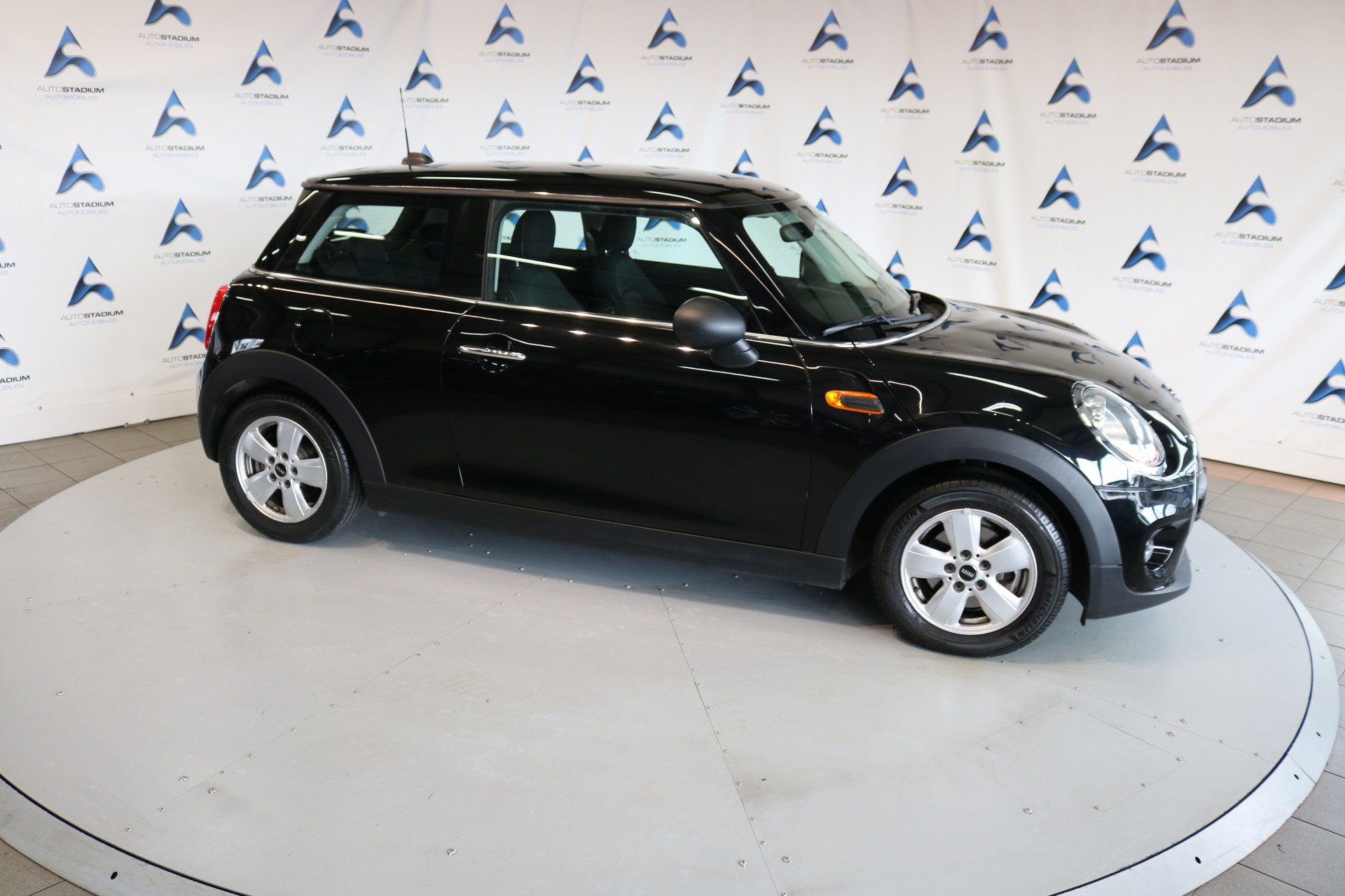 MINI One First-image-20