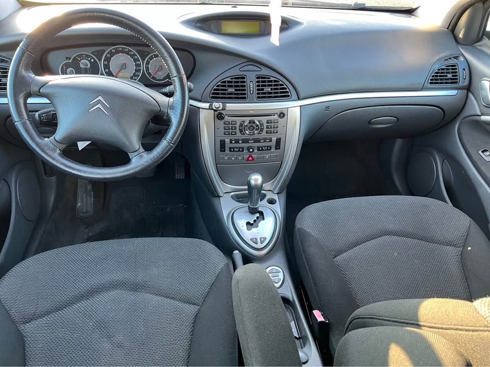 CITROEN C5 Break 2.0 HDi VTR Automatic-image-8