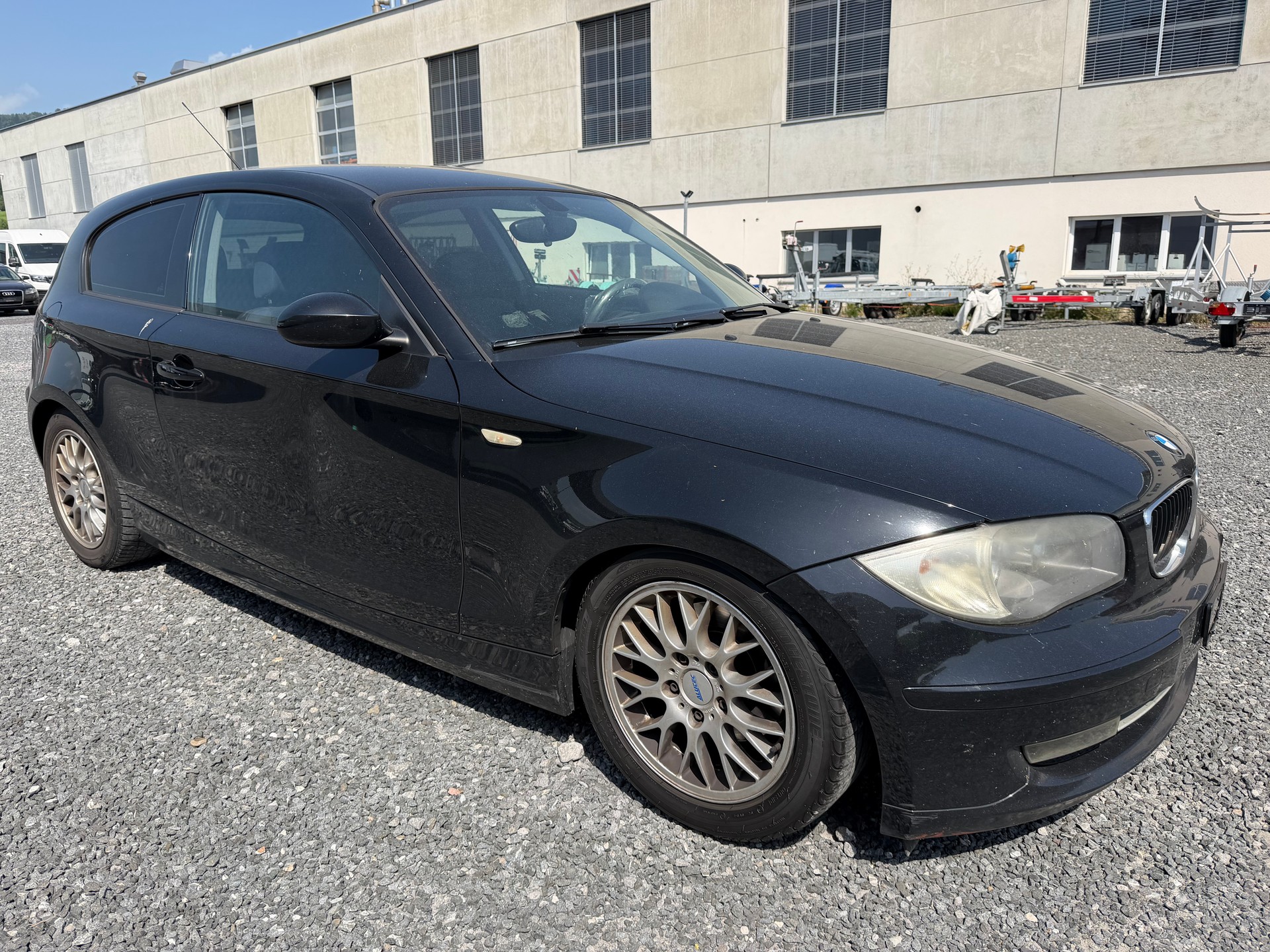 BMW 118d-image-1