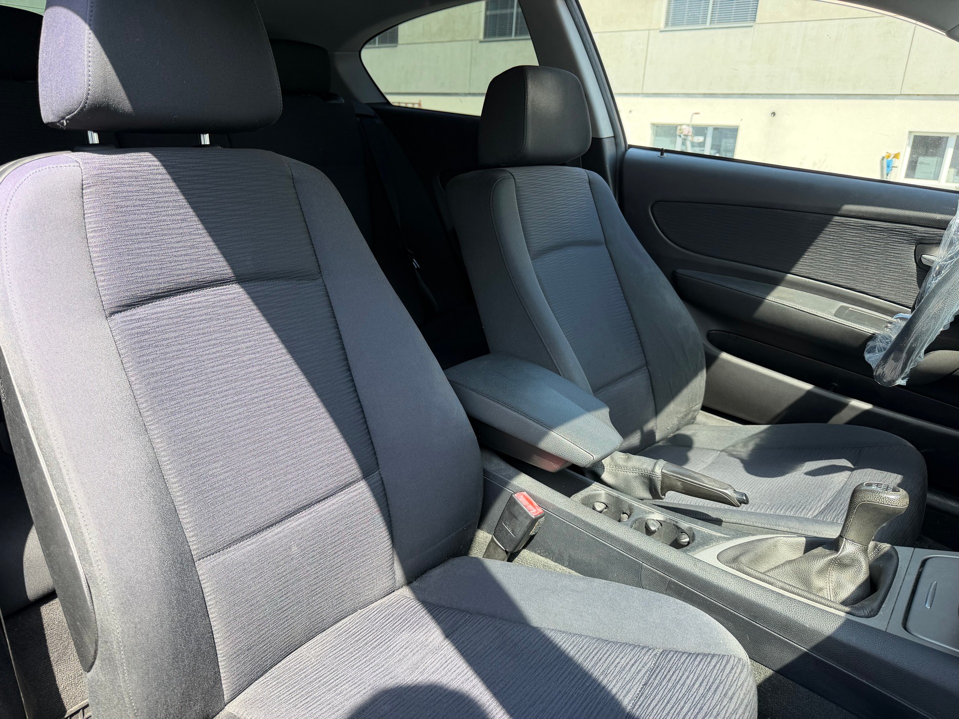 BMW 118d-image-13