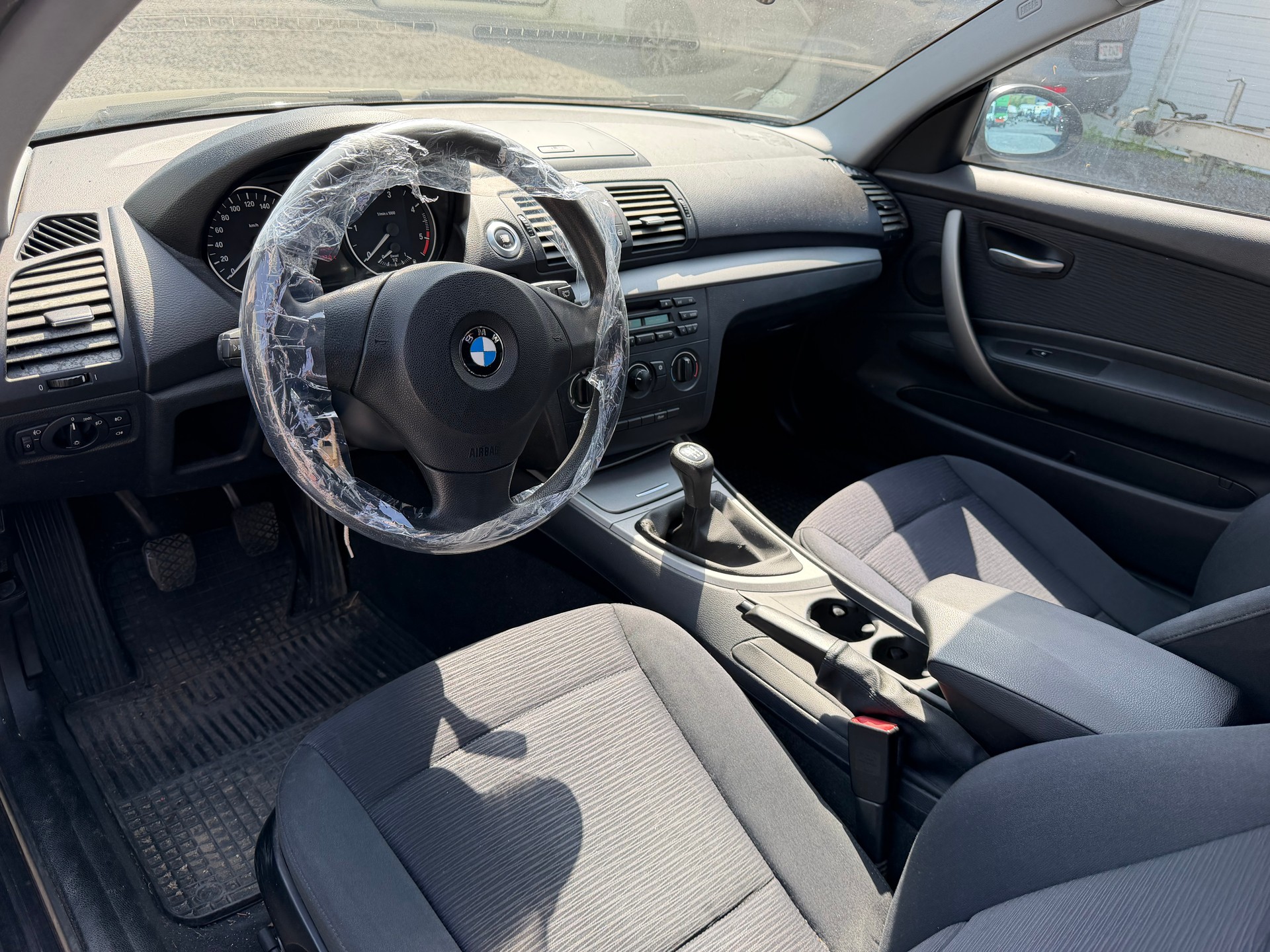BMW 118d-image-7