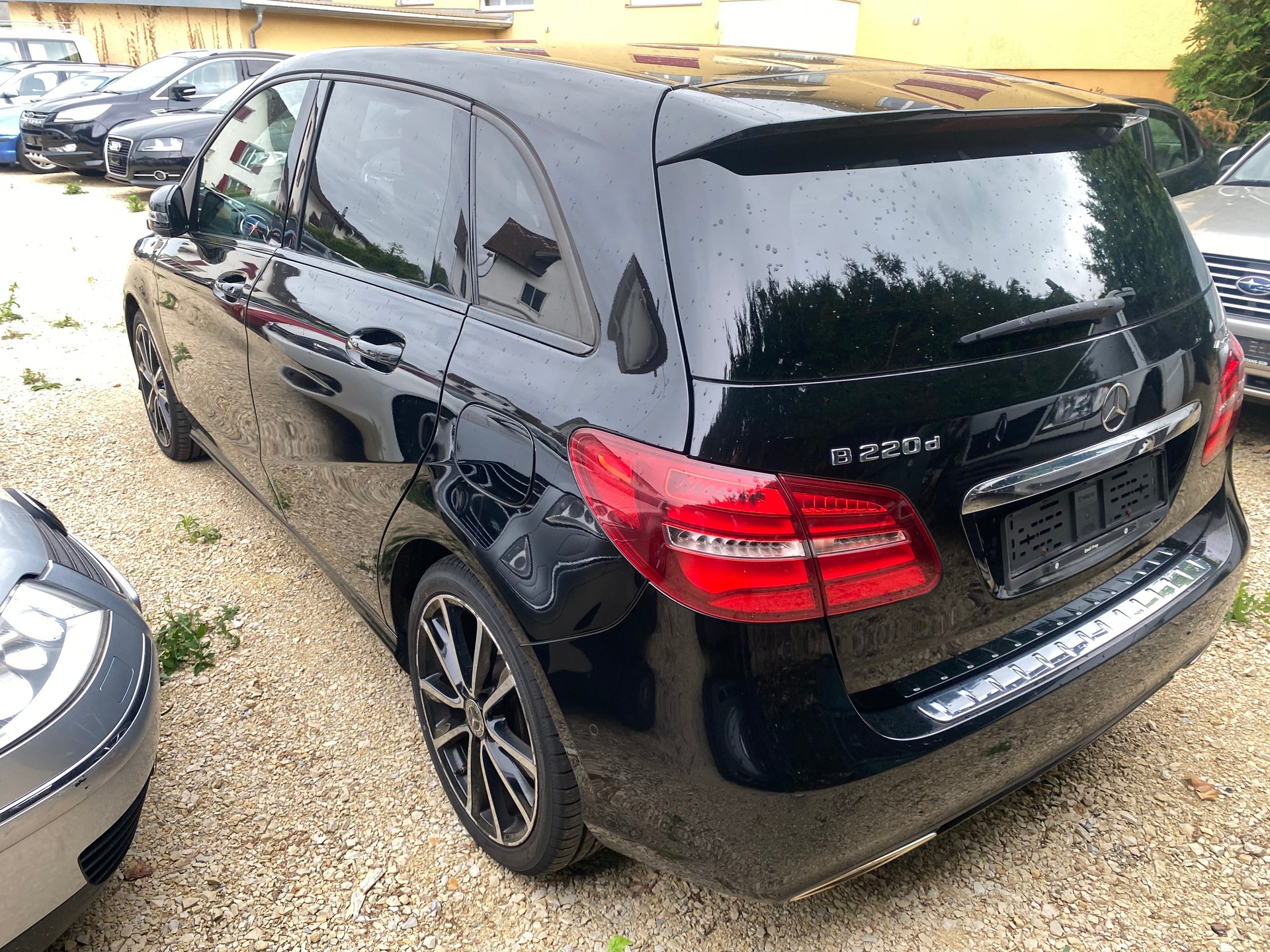 MERCEDES-BENZ B 220 CDI 4Matic 7G-DCT-image-4