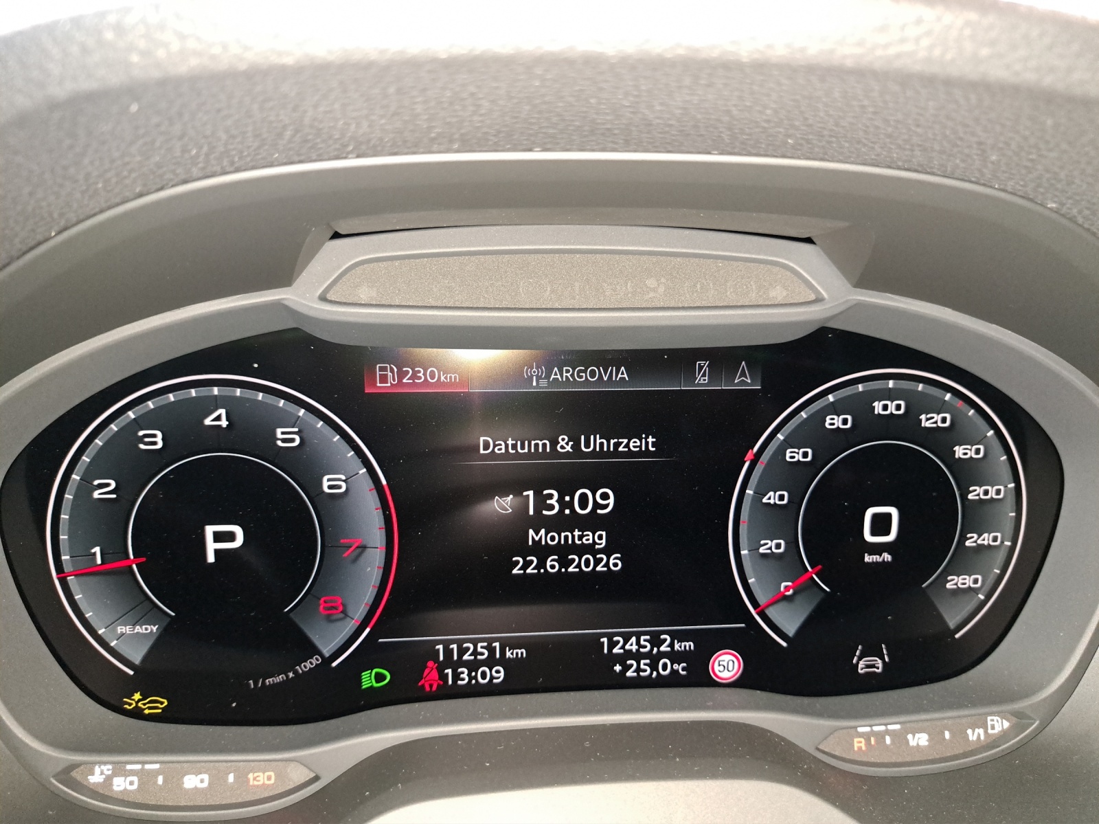 AUDI Q2 2.0 40 TFSI Advanced Attraction quattro-image-11