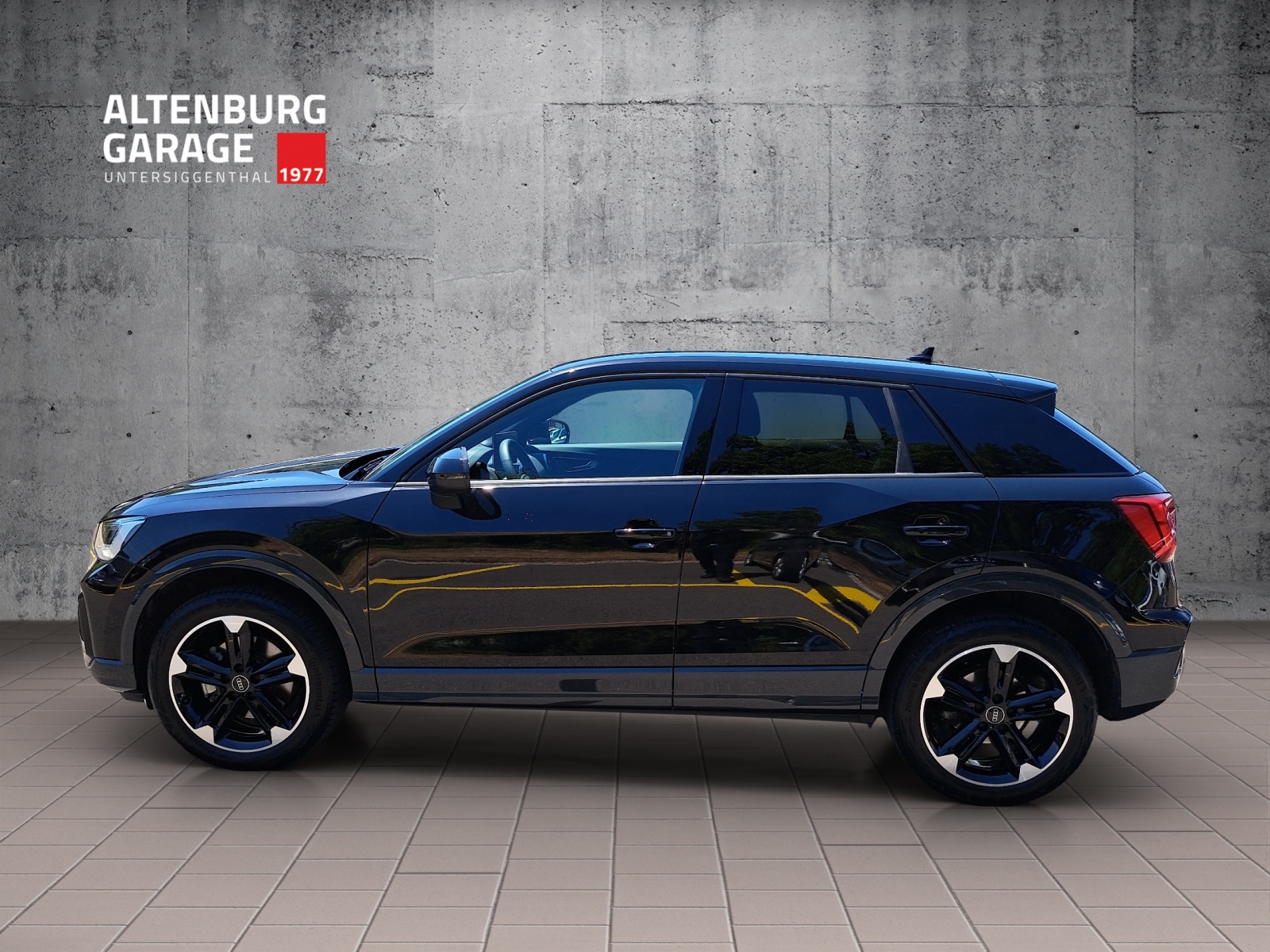 AUDI Q2 2.0 40 TFSI Advanced Attraction quattro-showroom-element-1