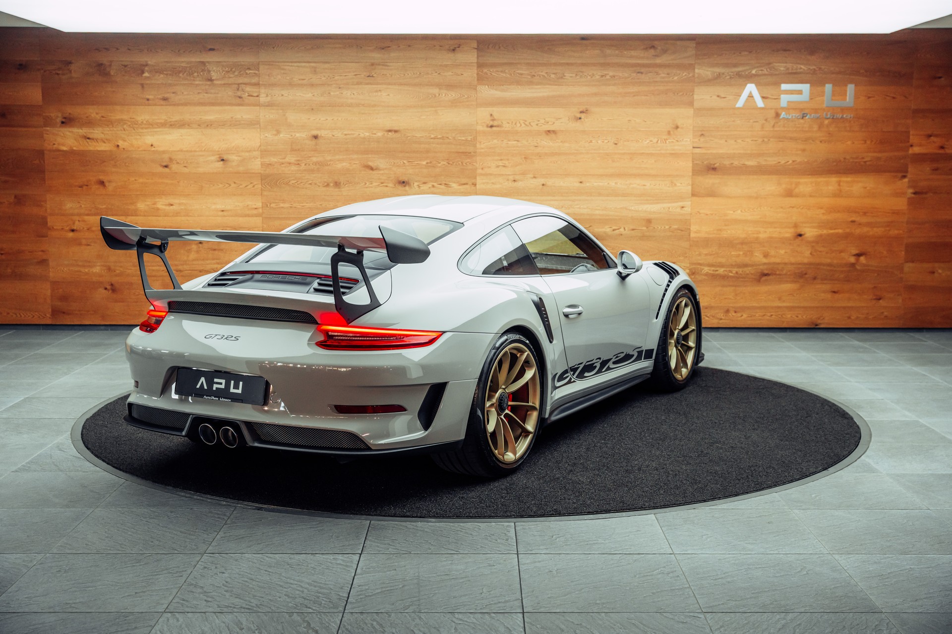 PORSCHE 911 GT3 RS PDK (ohne OPF)-showroom-element-1