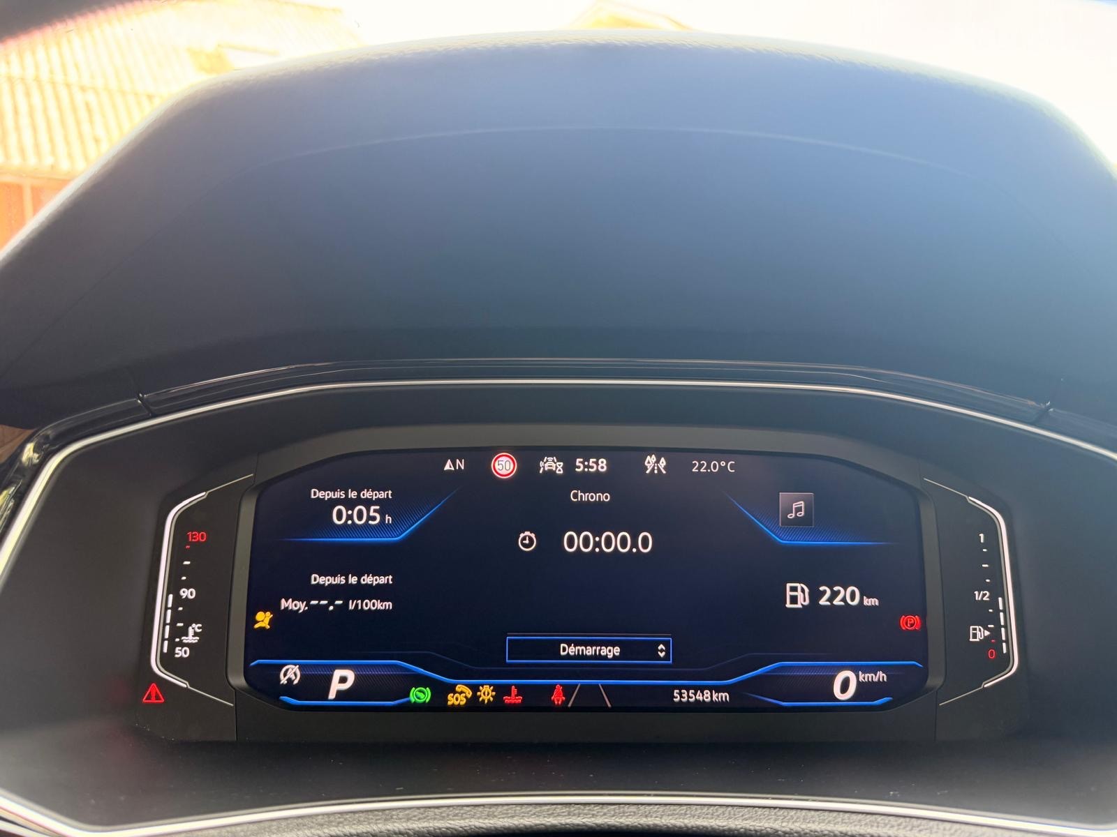VW T-Roc 2.0 TSI R DSG 4Motion-image-14