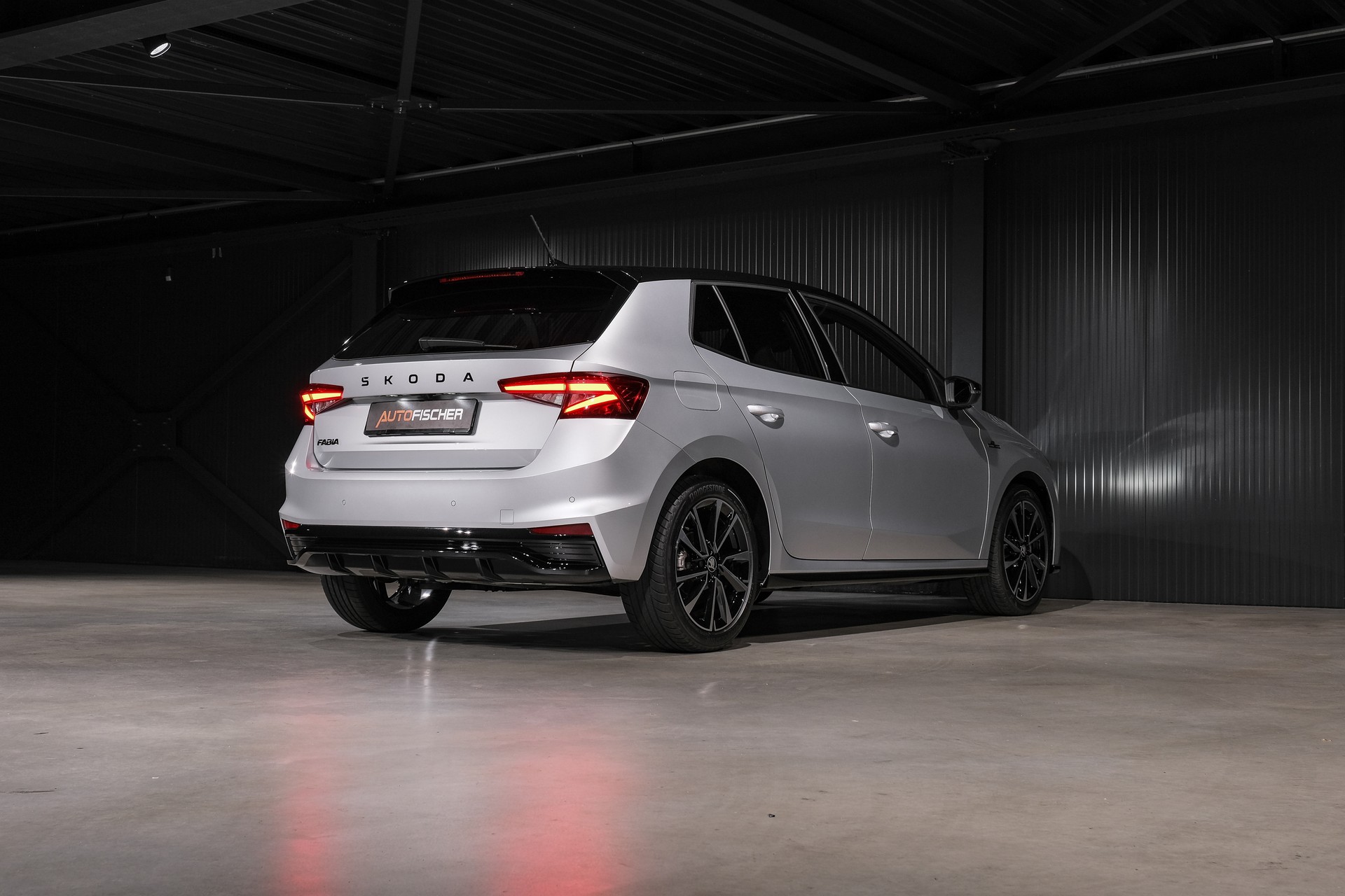 SKODA Fabia 1.0 TSI Monte Carlo DSG-image-6