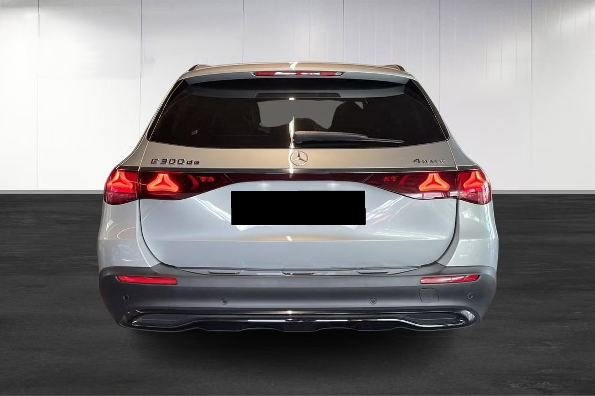 MERCEDES-BENZ E 300 de All-Terrain 4Matic 9G-Tronic-image-3