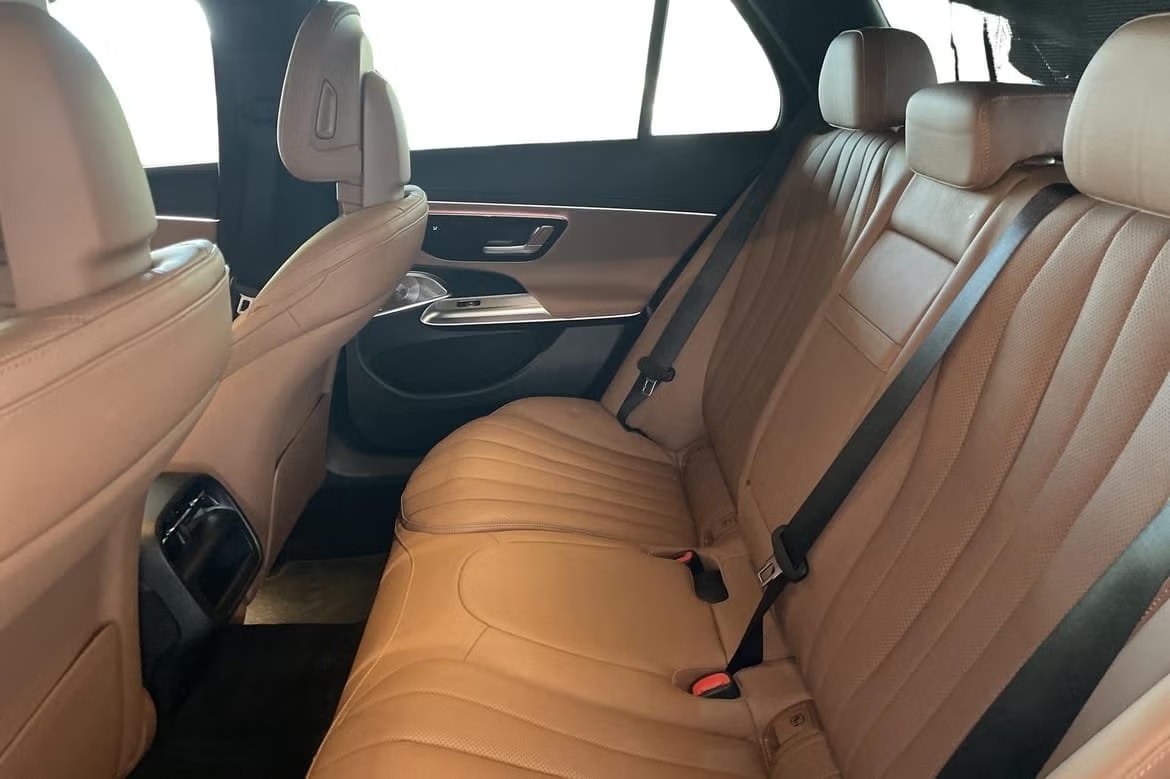 MERCEDES-BENZ E 300 de All-Terrain 4Matic 9G-Tronic-image-9