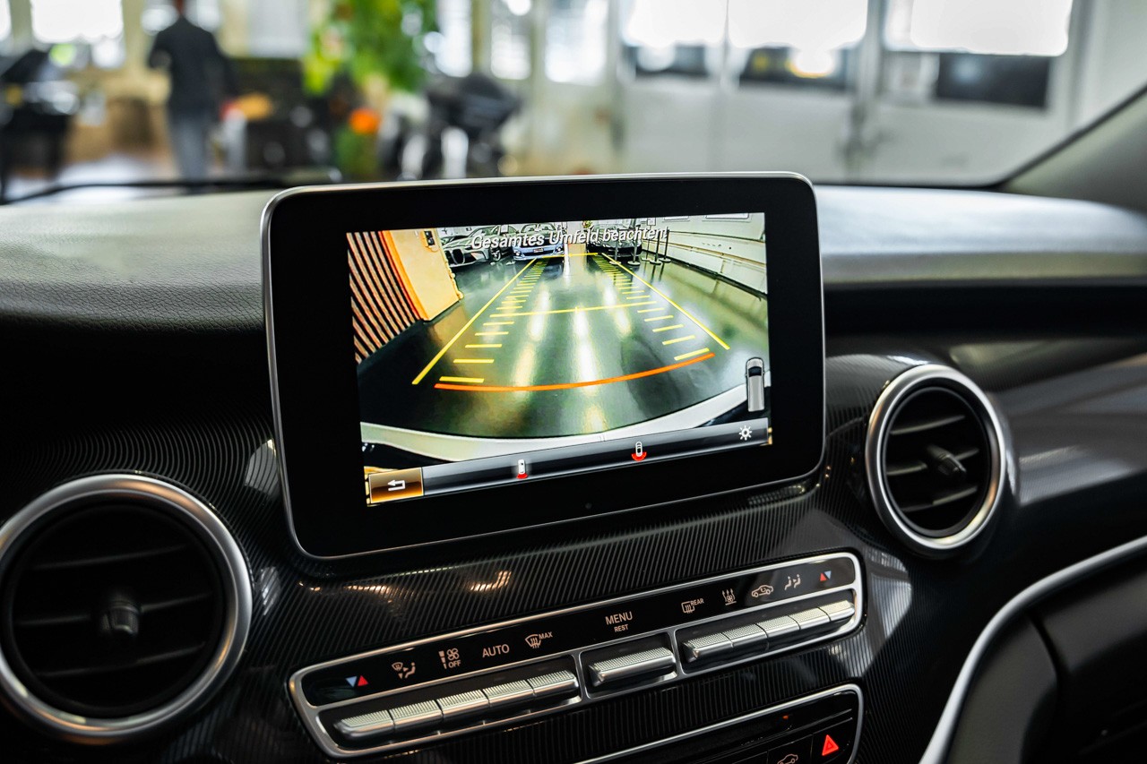 MERCEDES-BENZ V 220 d lang 7G-Tronic-image-21