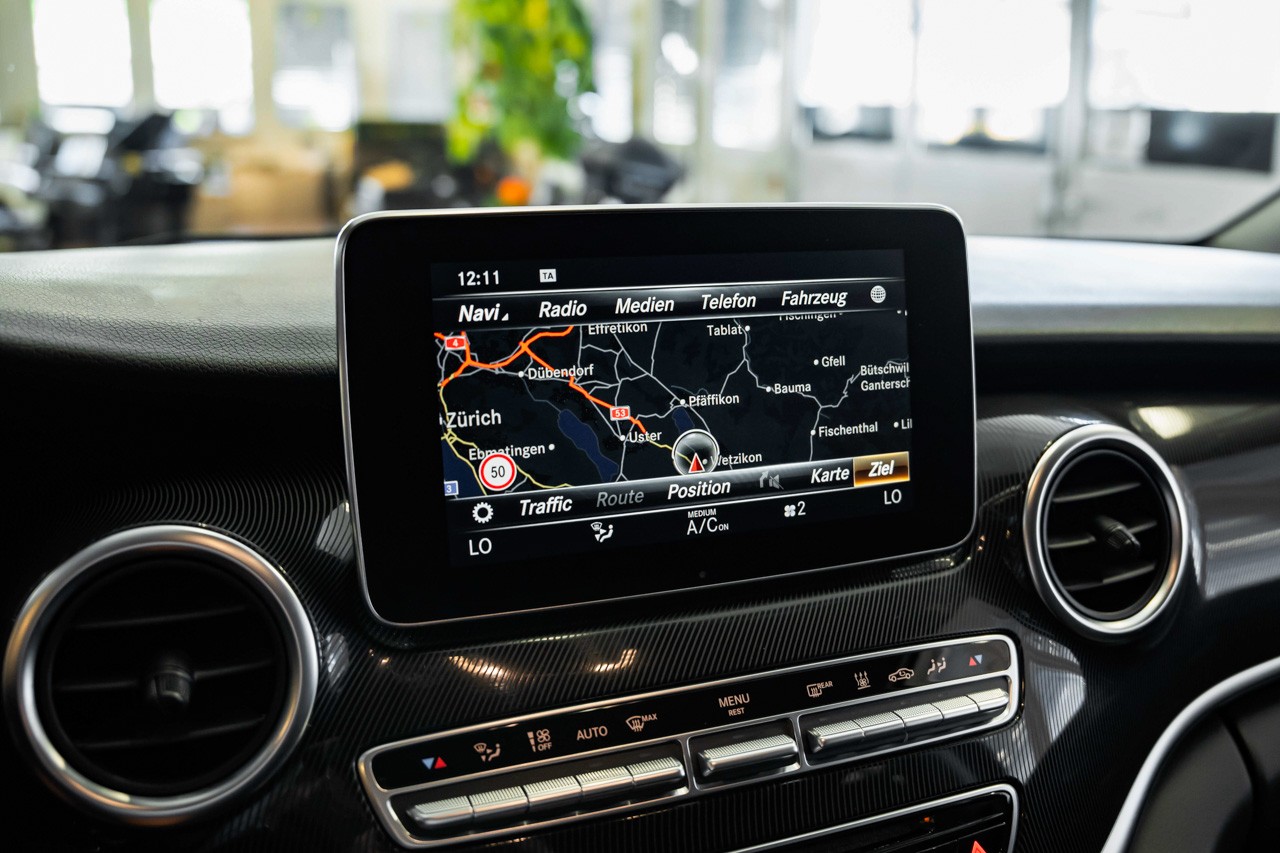 MERCEDES-BENZ V 220 d lang 7G-Tronic-image-22