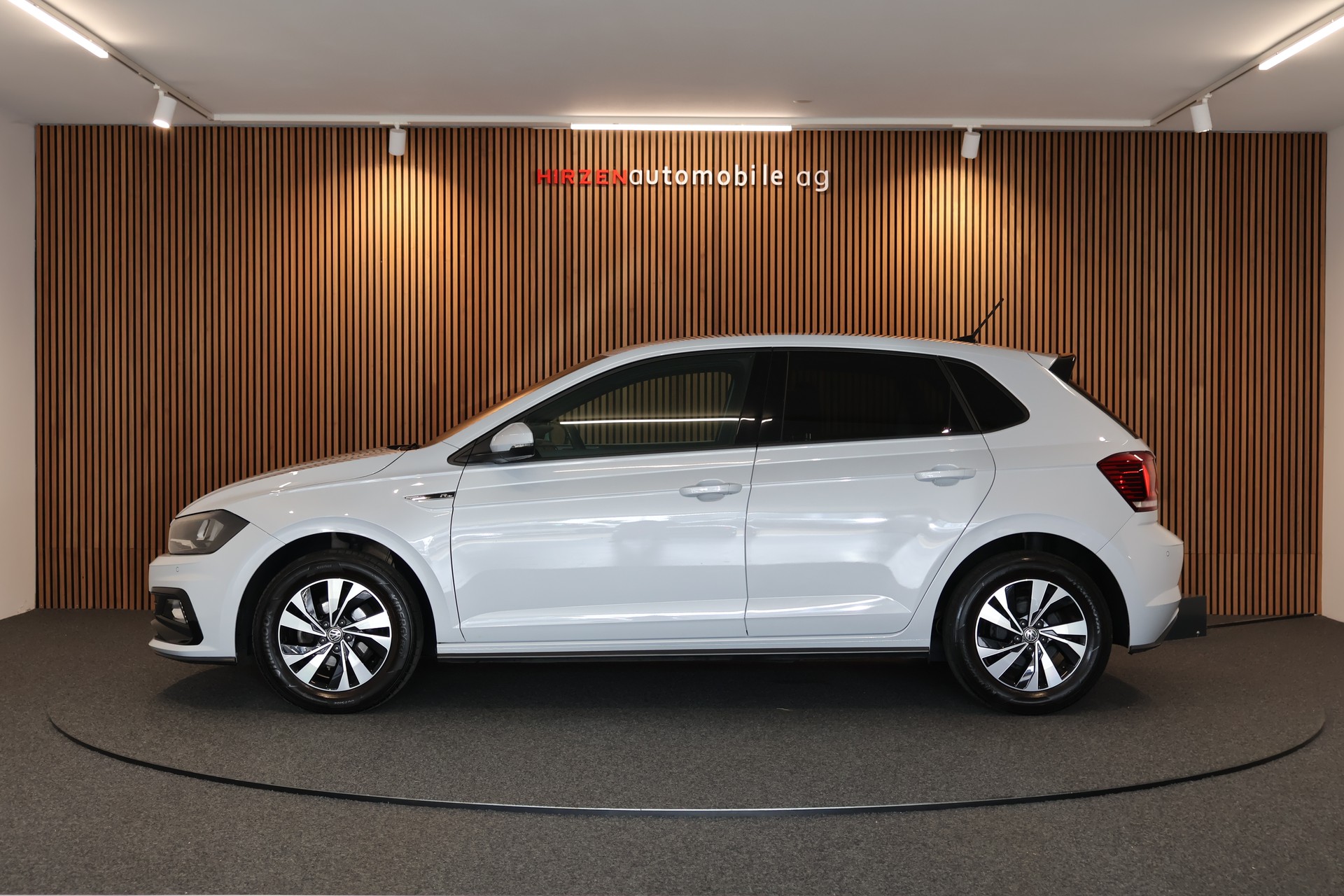 VW Polo 1.0 TSI BMT R Line-image-1