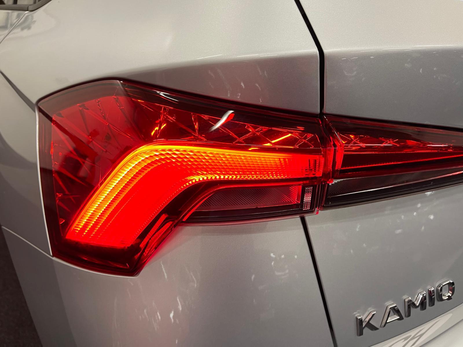 SKODA Kamiq 1.0 TSI Ambition DSG-image-8