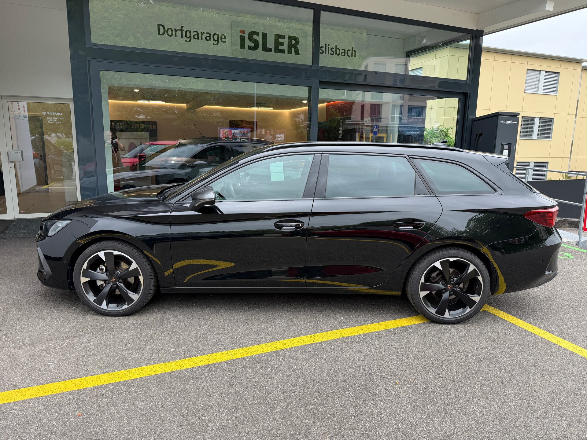 CUPRA LEON ST 1.5 eTSI DSG-image-4